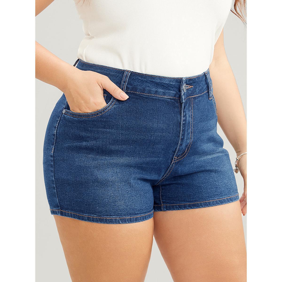 Plus Size Skinny Very Stretchy High Rise Dark Wash Contrast Denim Shorts Women Blue Casual Plain High stretch Pocket Jeans BloomChic 12/L Product Image