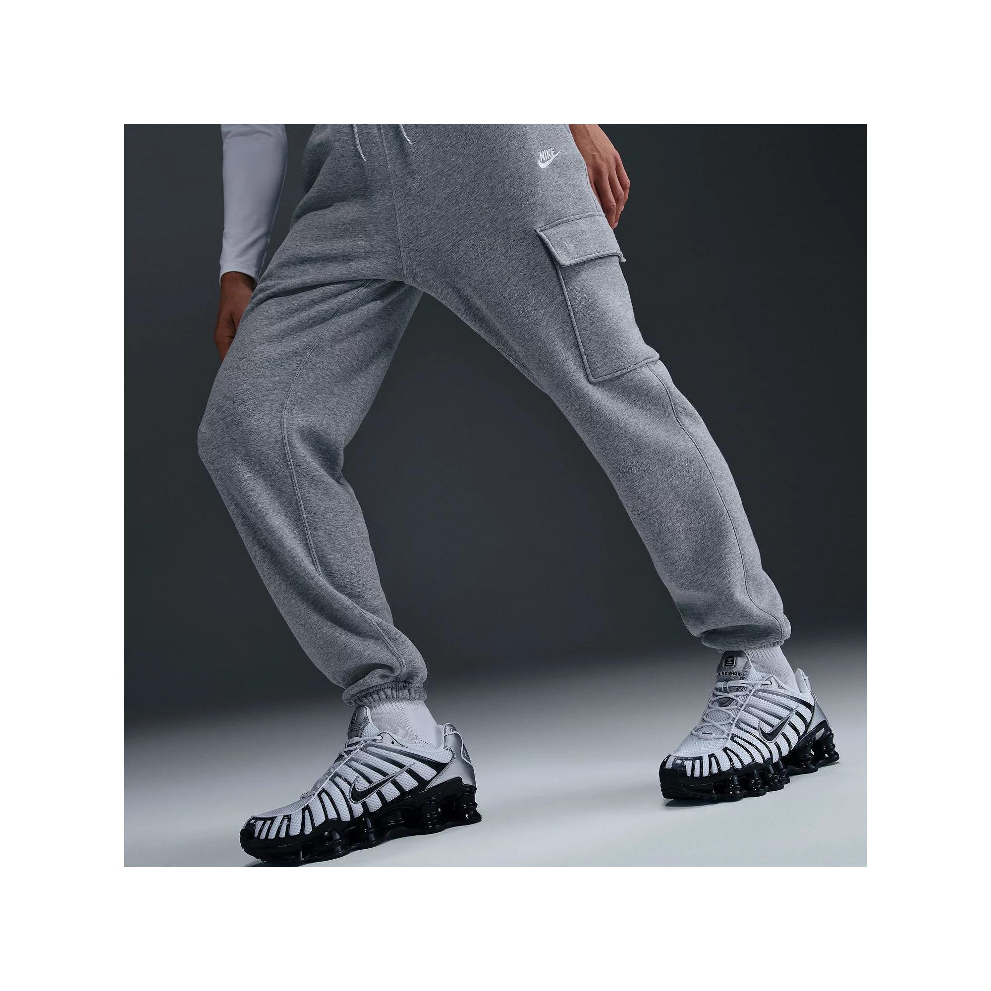 Nike Men's Club Fleece Cargo Pants Product Image