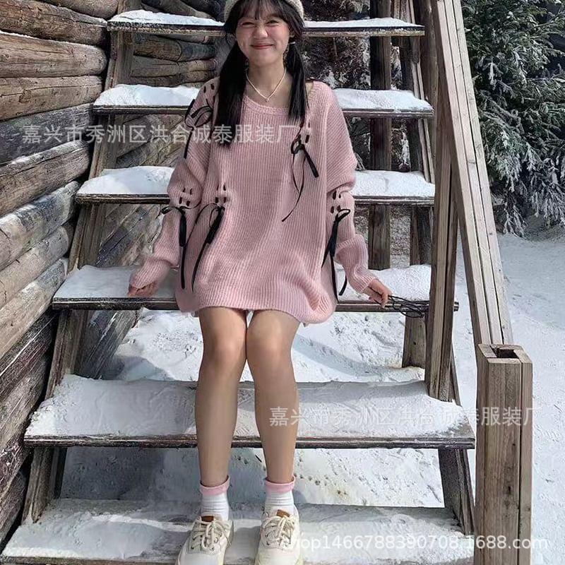 Crew Neck Ribbon Ribbed Sweater Product Image