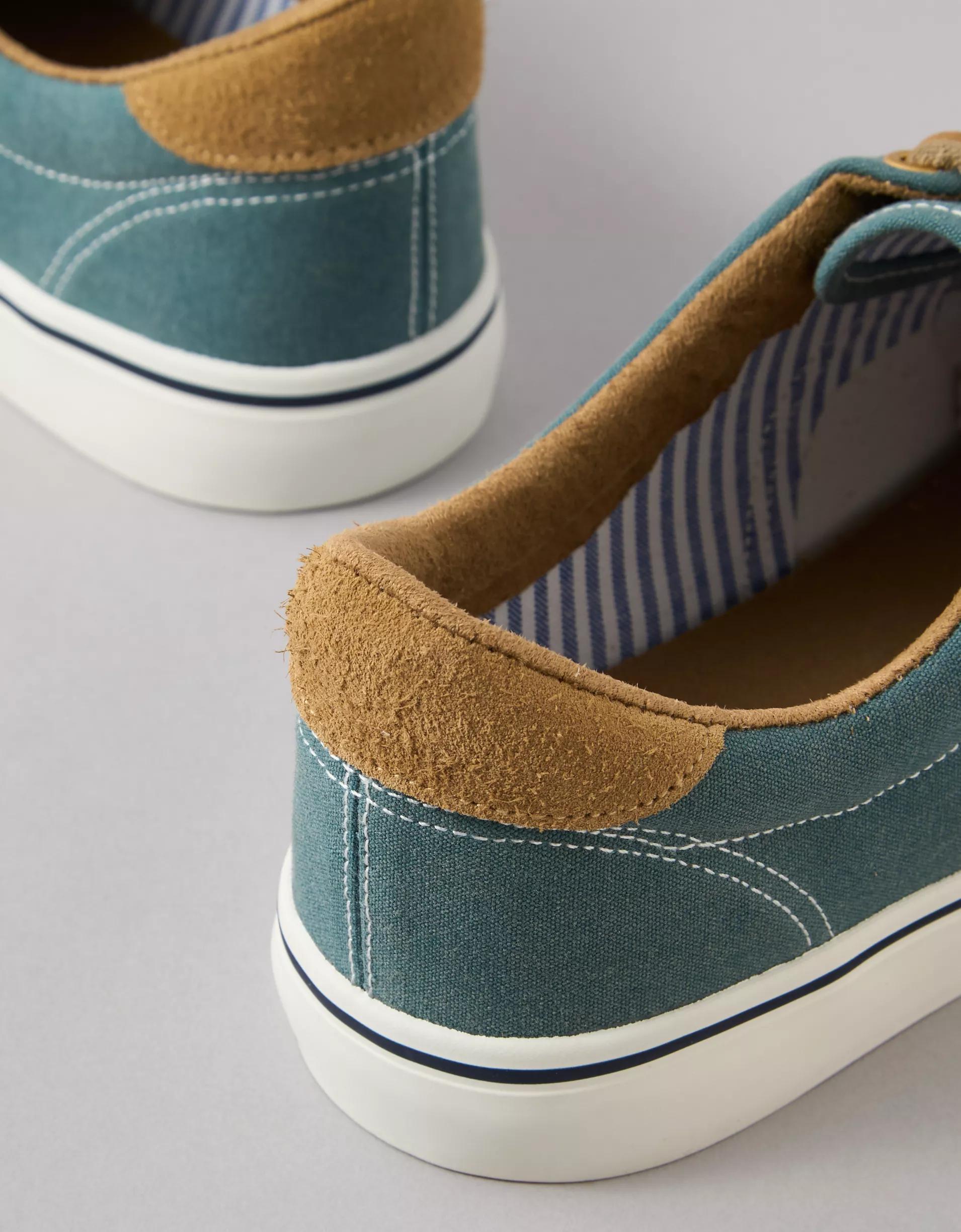 AE Men's Classic Sneaker Product Image