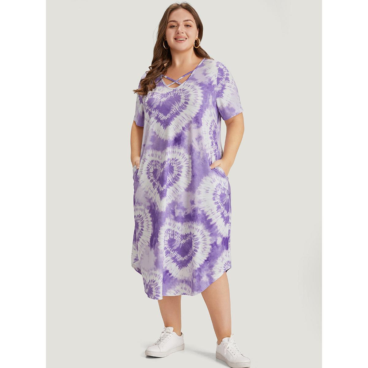 Plus Size Heart Print Tie Dye Pocket Crisscross Neck Dress Lilac Women Casual Printed V-neck Short sleeve Curvy Midi Dress BloomChic 26/4X Product Image