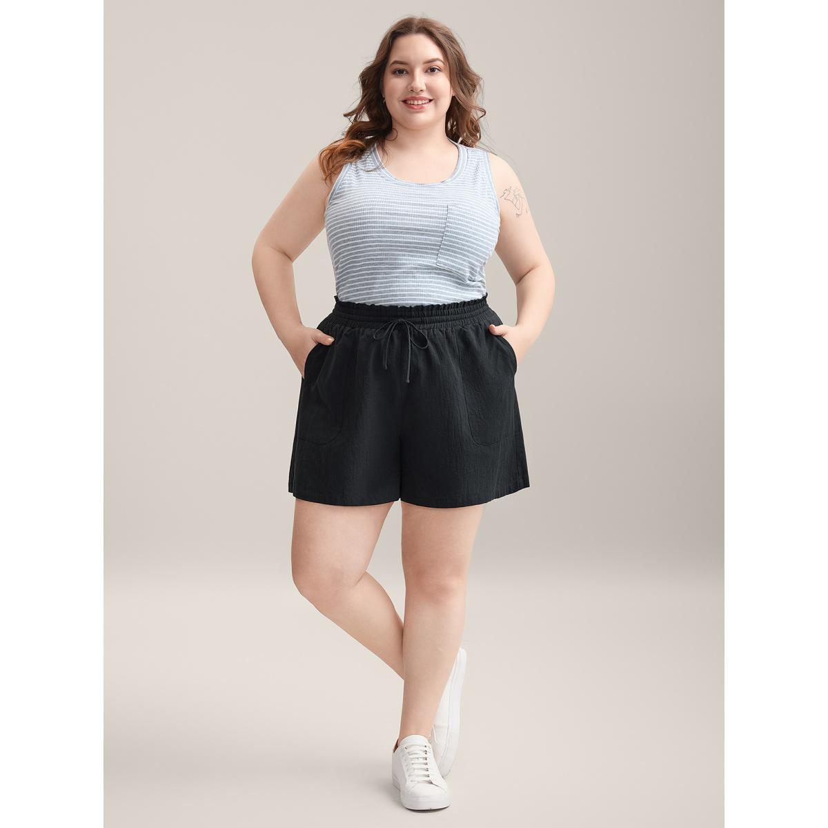 Plus Size Drawstring Waist Pockets Straight-Leg Shorts Women Black Casual Drawstring Straight Leg Everyday-Casual Shorts BloomChic 26/4X Product Image