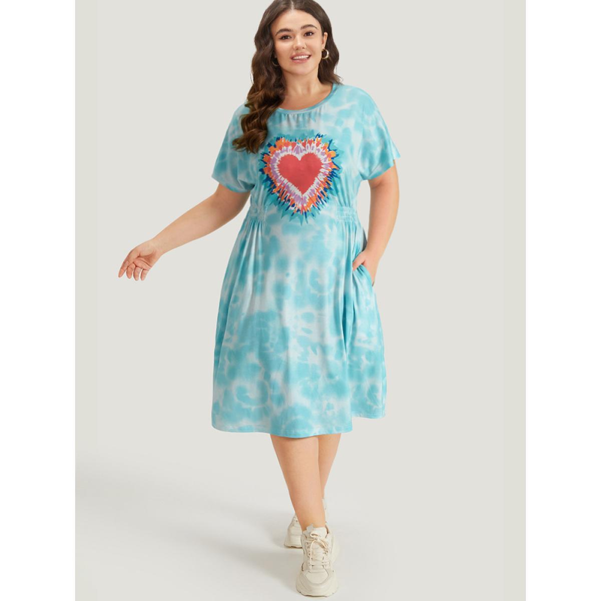 Plus Size Tie Dye Heart Print Shirred Batwing Sleeve Dress Multicolor Women Casual Tie Dye Round Neck Short sleeve Curvy Midi Dress BloomChic 12/L Product Image