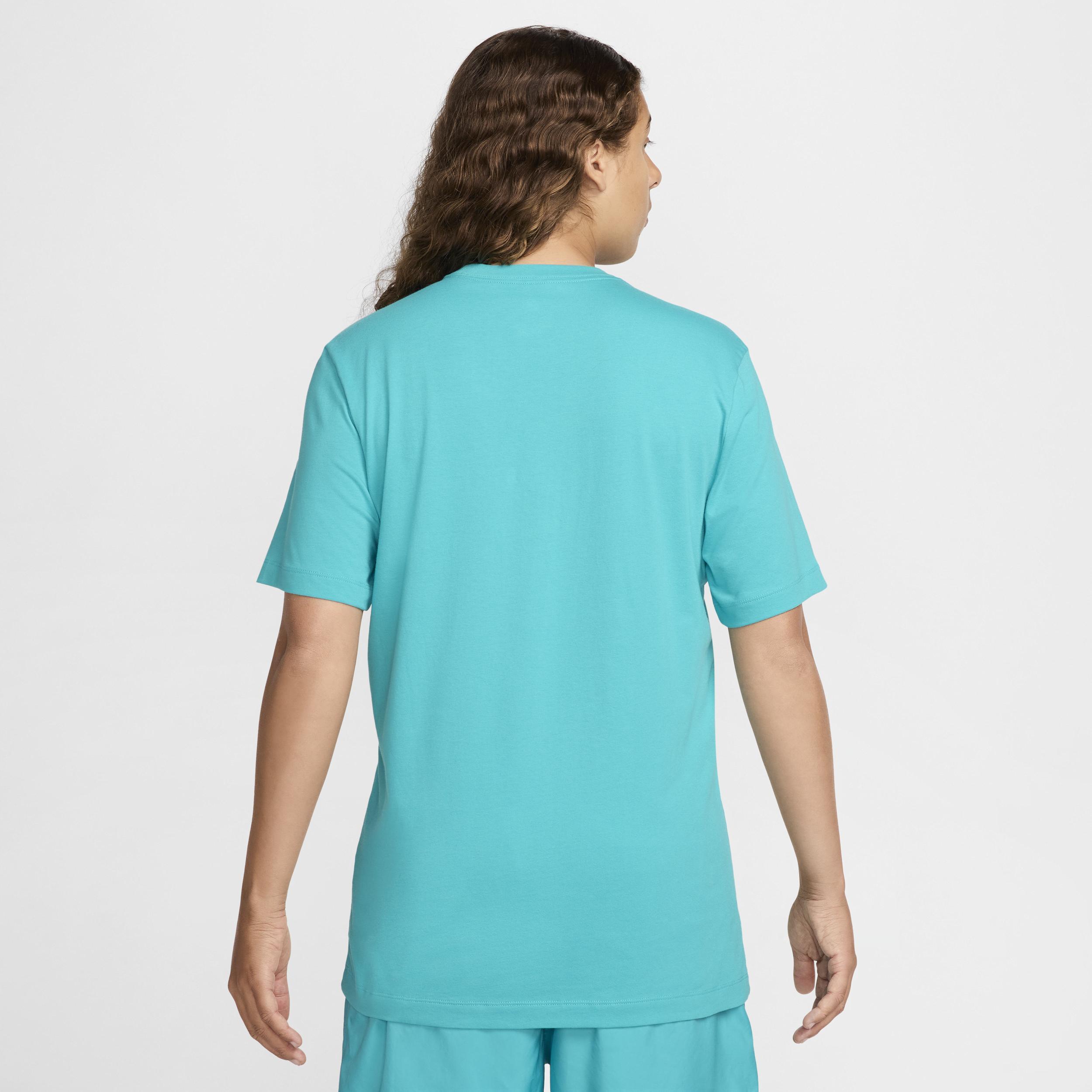Nike Sportswear Club Men's T-Shirt Product Image