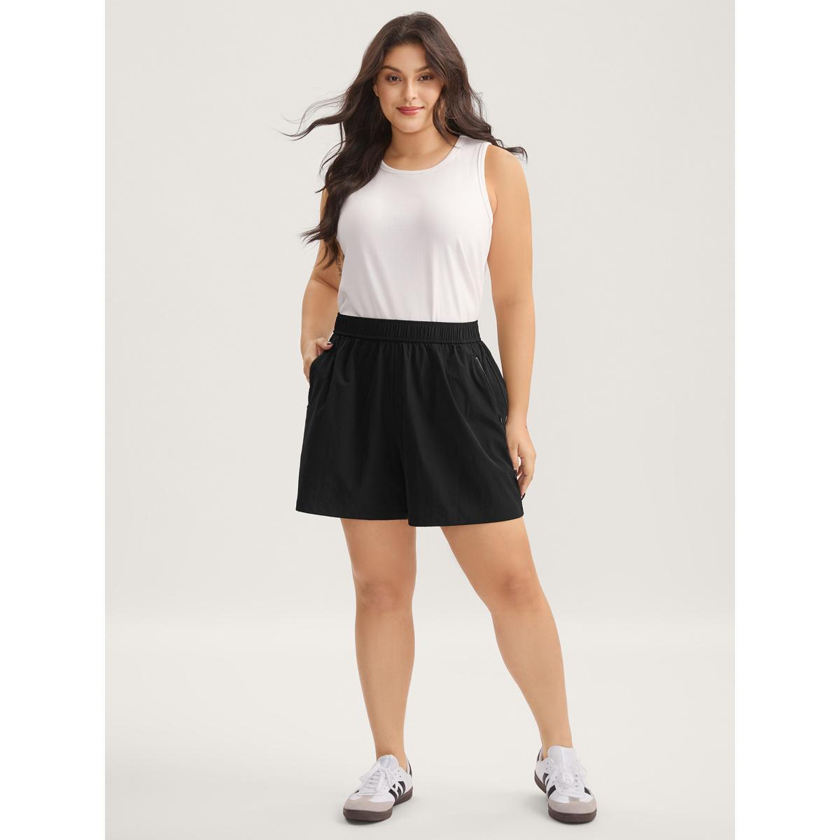 Plus Size Solid Zipper Pockets Wide-Leg Shorts Women Black Casual Wide Leg Everyday-Casual Shorts BloomChic 14-16/1X Product Image