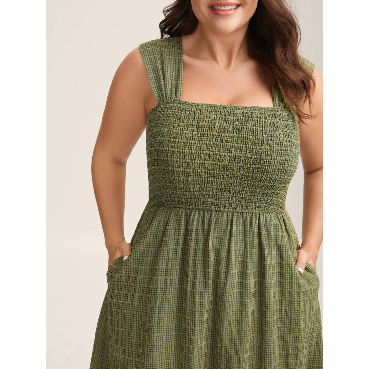 Plus Size Plaid Shirred Lace Trim Tiered Maxi Dress Moss Women Square Neck Cap Sleeve Curvy BloomChic 14-16/1X Product Image