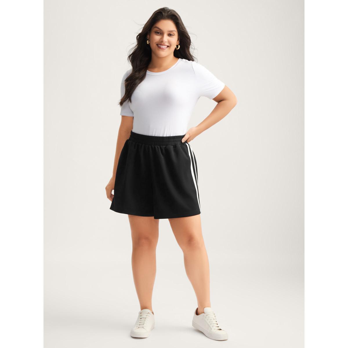 Plus Size Side Drawstring Straight-Leg Shorts Women Black Casual Drawstring Straight Leg Everyday-Casual Shorts BloomChic 10/M Product Image