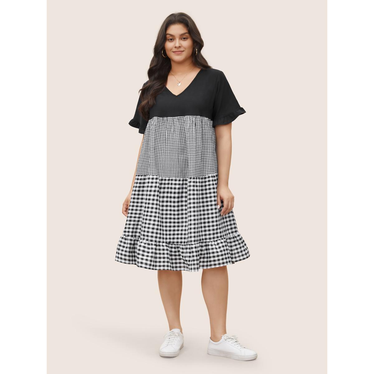 Plus Size Gingham Patchwork V Neck Pocket Ruffles Dress Black Women Casual Non V-neck Half Sleeve Curvy Knee Dress BloomChic 22-24/3X Product Image