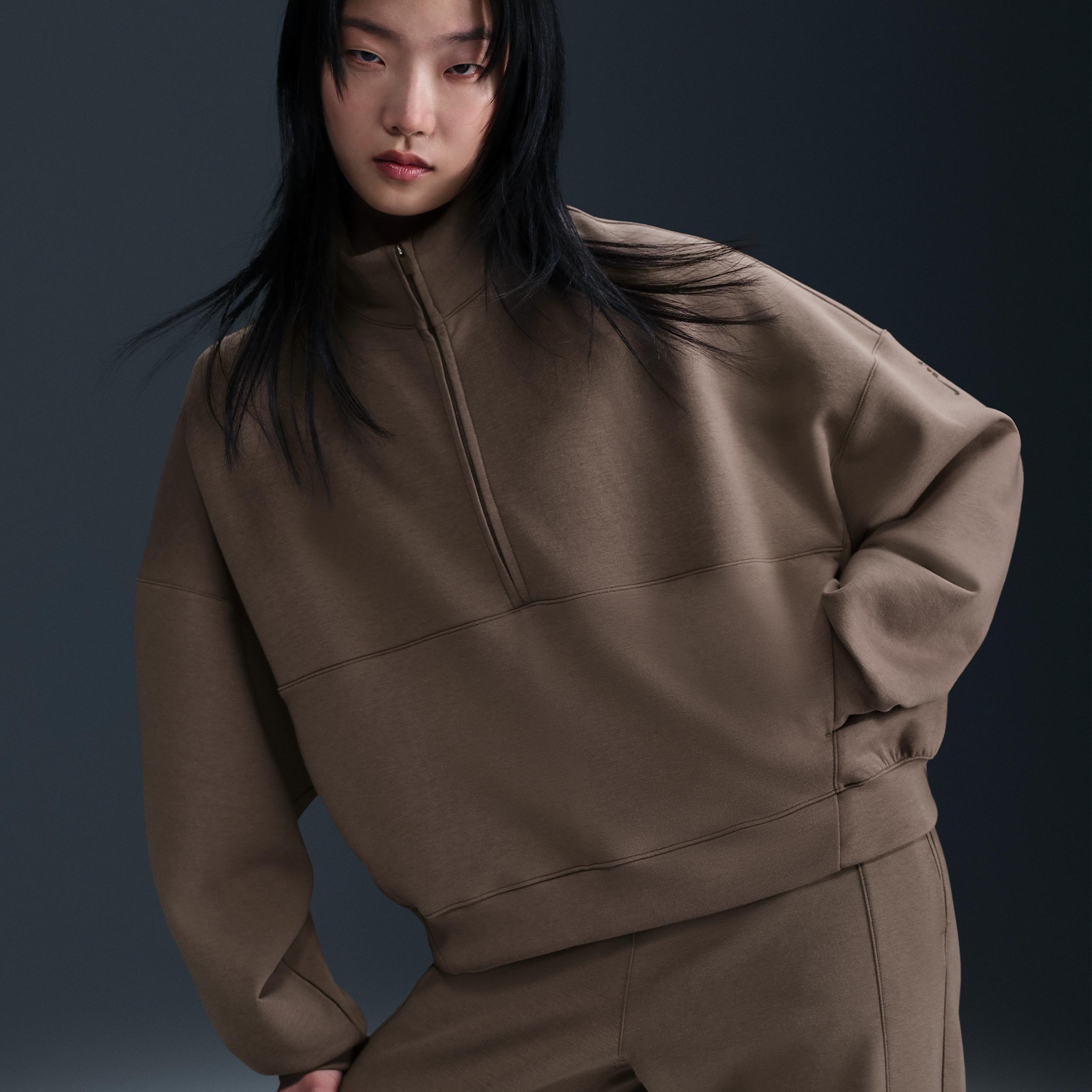 Nike Women's 24.7 ImpossiblySoft Dri-FIT Oversized 1/2-Zip Top Product Image