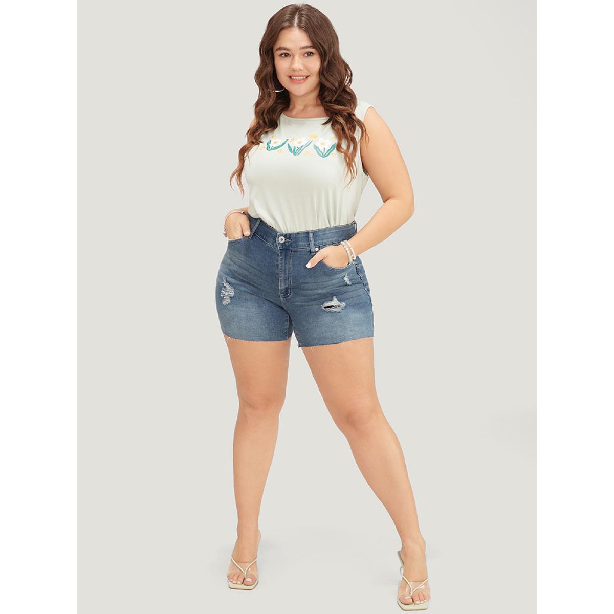 Plus Size Skinny Very Stretchy Light Wash Ripped Detail Denim Shorts Women Blue High stretch Dailywear Pocket Casual Denim Shorts BloomChic 16/1X Product Image