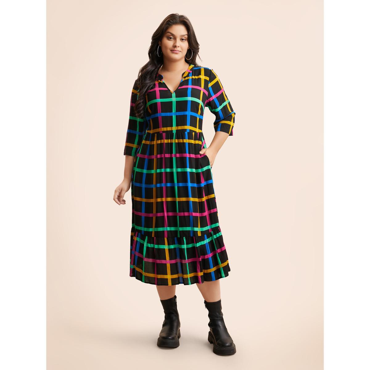 Plus Size Plaid Notched Ruffle Hem Pocket Dress Black Women Casual Contrast Flat collar with V-notch Elbow-length sleeve Curvy BloomChic 12/L Product Image