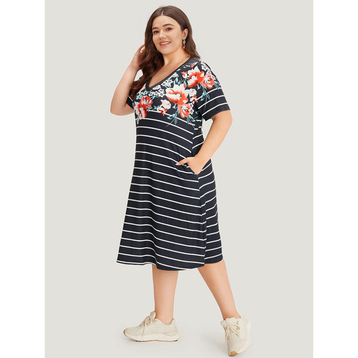 Plus Size Floral & Striped Print Pocket V Neck Dress Black Women Casual Printed V-neck Short sleeve Curvy Midi Dress BloomChic 26/4X Product Image
