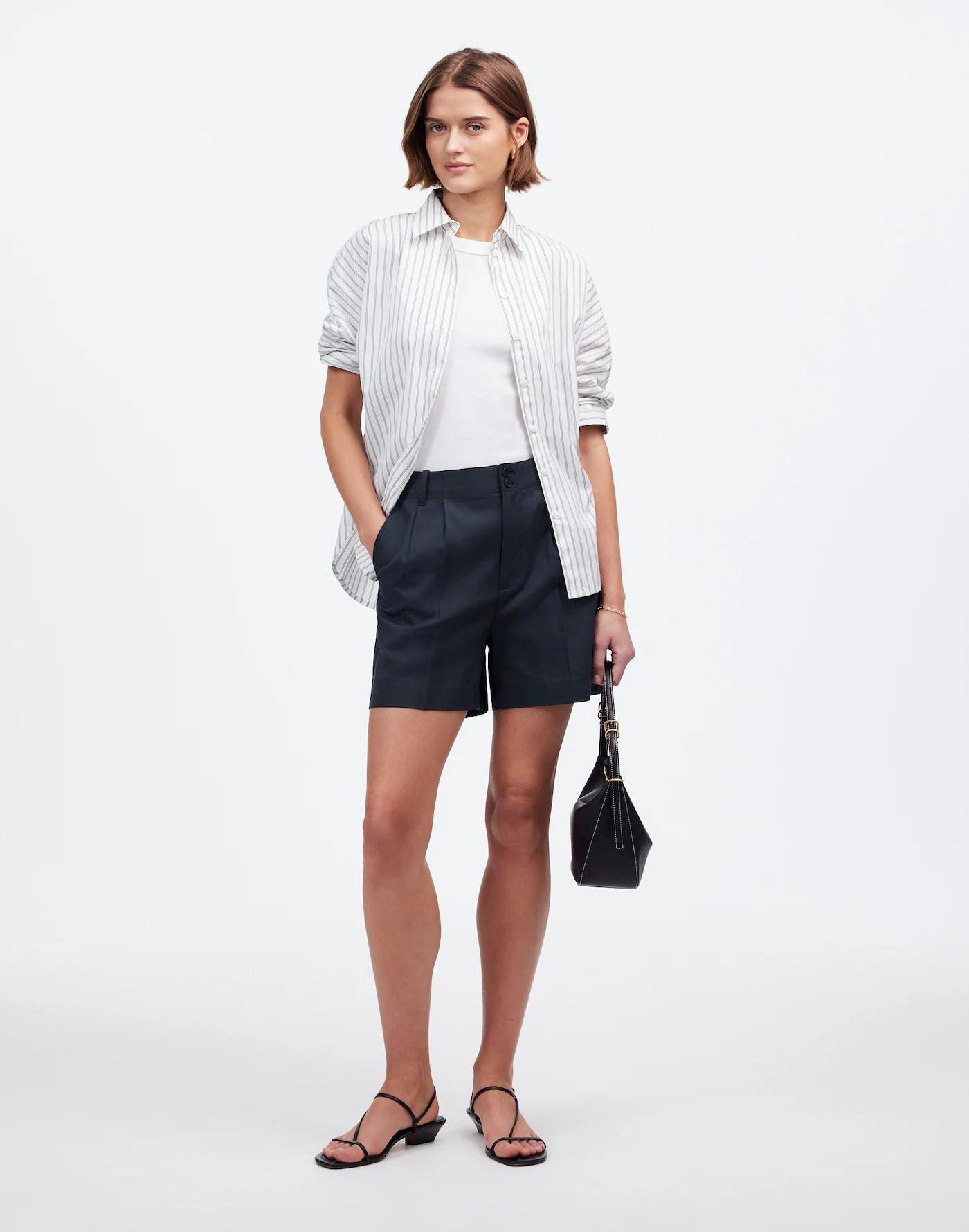 The Drapey Twill Pleated Short Product Image