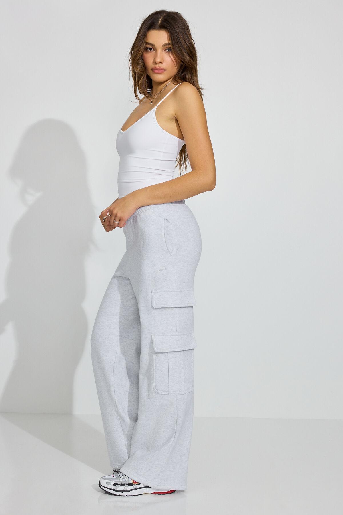 UltraFleece Baggy Cargo Sweatpants Product Image