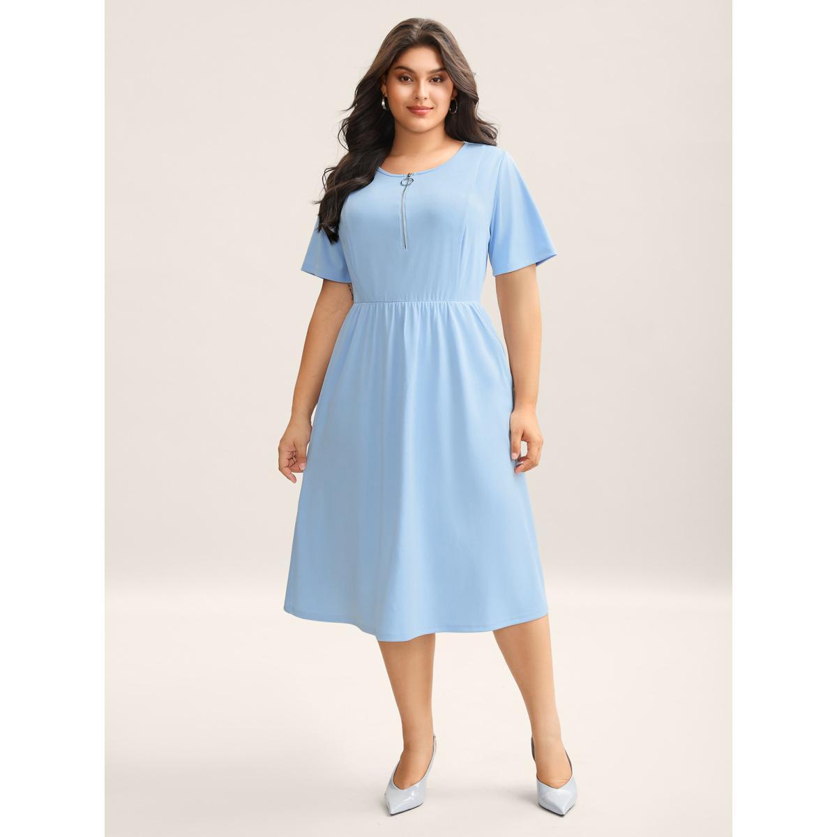 Plus Size Zipper Stretchy Cinched-Waist Pockets Midi Dress LightBlue Women Round Neck Short sleeve Curvy BloomChic 28/5X Product Image