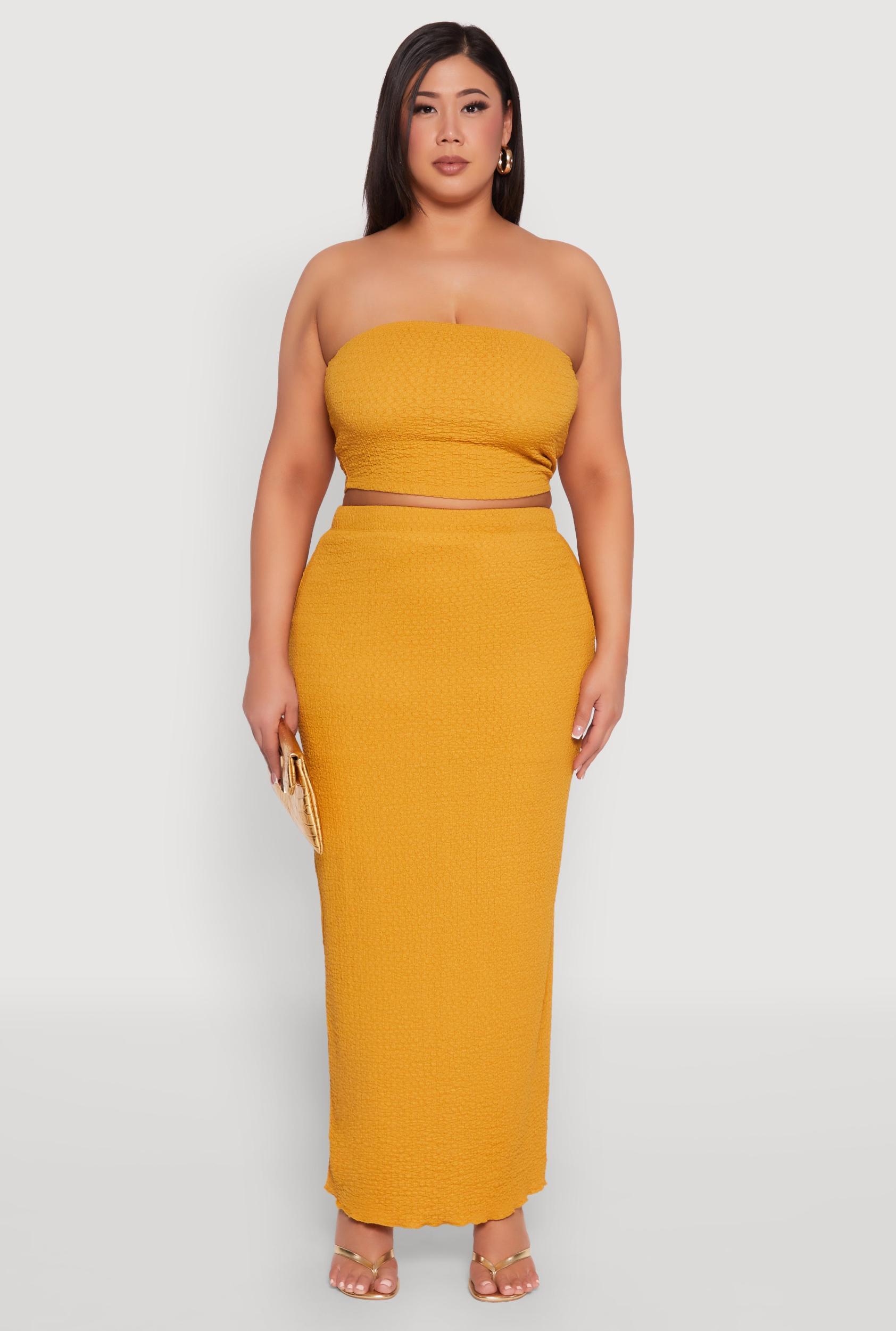 Womens Plus Size Textured Knit Maxi Skirt Product Image