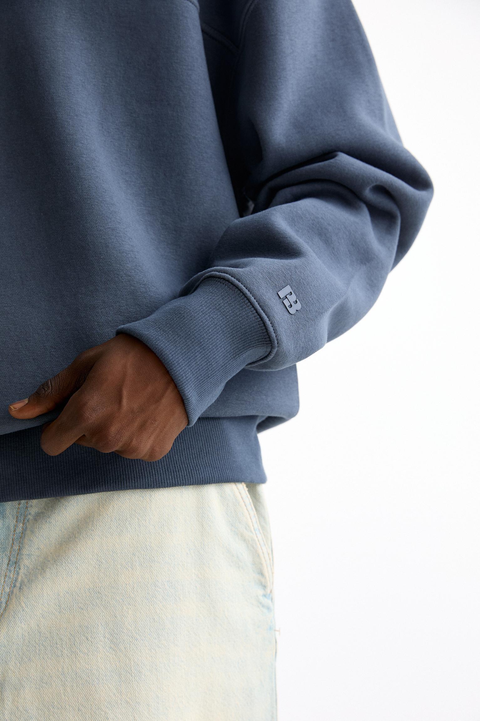Quarter-zip sweatshirt Product Image