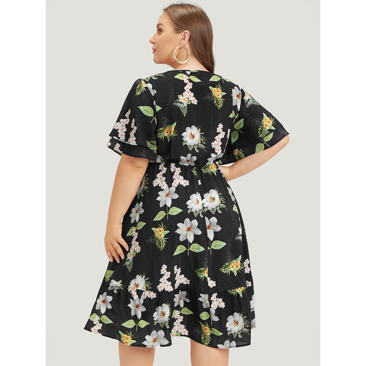 Plus Size Floral Print Ruffle Pocket Keyhole Round Neck Dress BlackFlower Women Elegant Keyhole V-neck Short sleeve Curvy Midi Dress BloomChic 22-24/3X Product Image
