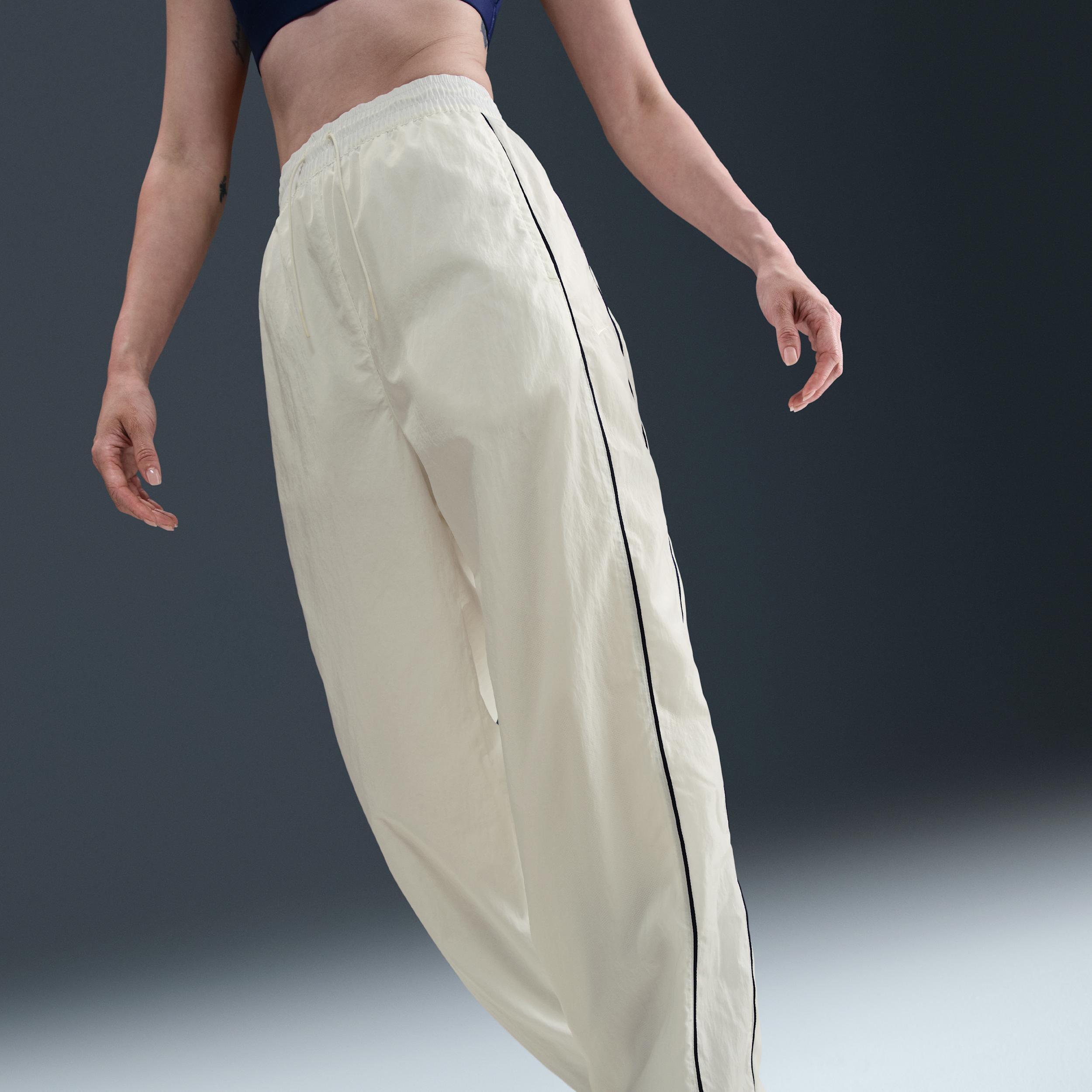 Nike Women's Windrunner High-Waisted Woven Open-Hem Pants Product Image