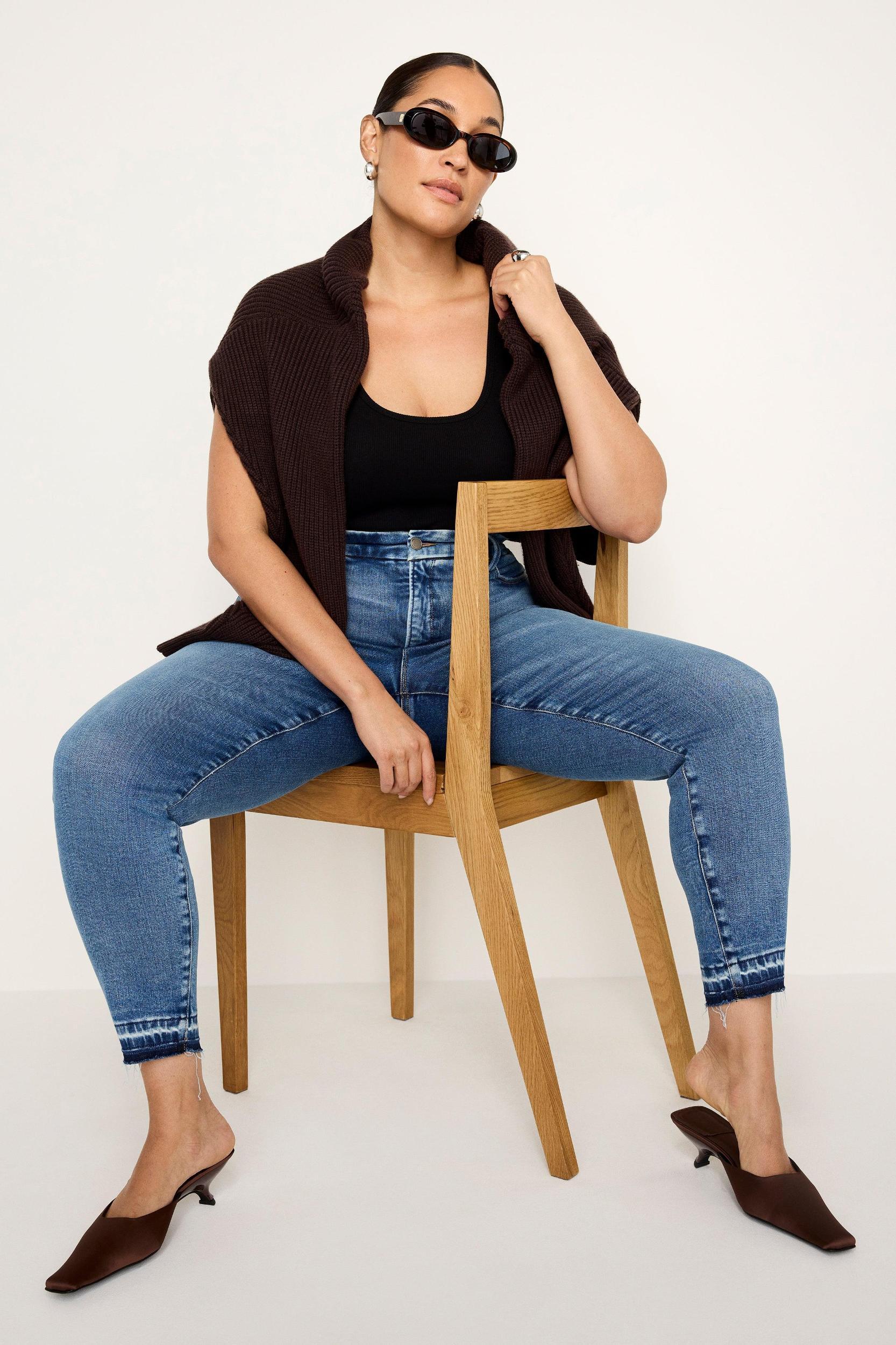 SOFT-TECH GOOD WAIST SKINNY CROPPED JEANS | INDIGO699 Product Image