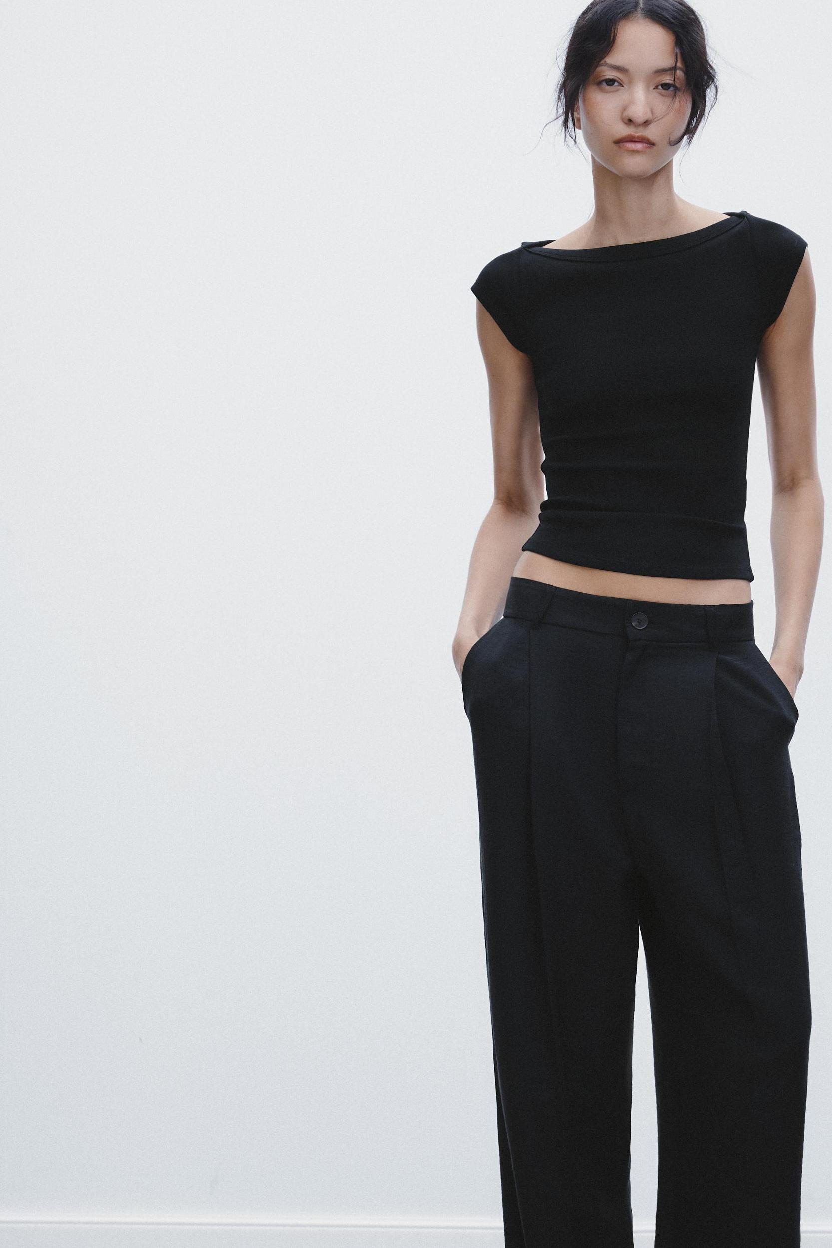 PLEATED PANTS Product Image