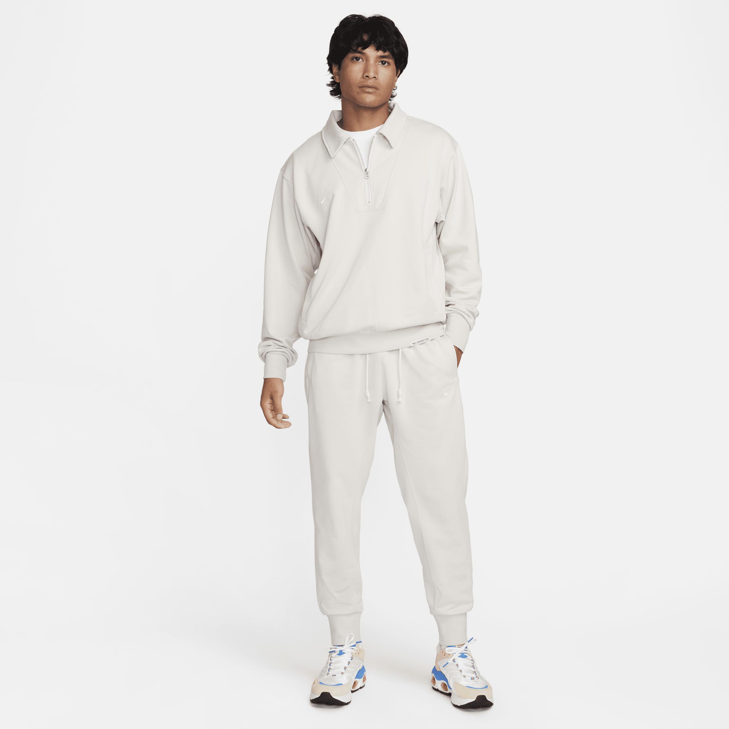 Nike Standard Issue Men's Dri-FIT Soccer Pants Product Image