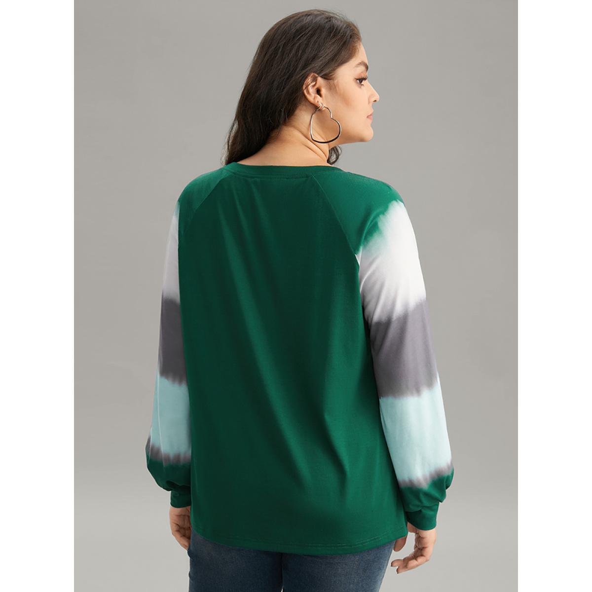 Plus Size Tie Dye Contrast Round Neck Raglan Sleeve T-shirt DarkGreen Women Casual Contrast Tie Dye Round Neck Dailywear T-shirts BloomChic 22-24/3X Product Image