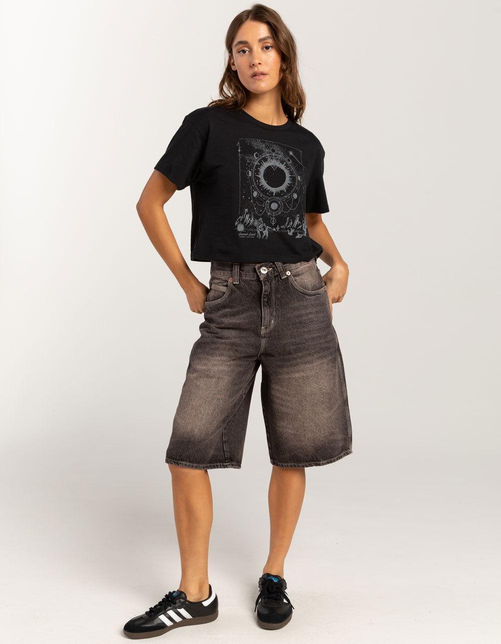 ICONIC ARIZONA Sacred Sand Womens Crop Tee - BLACK Product Image