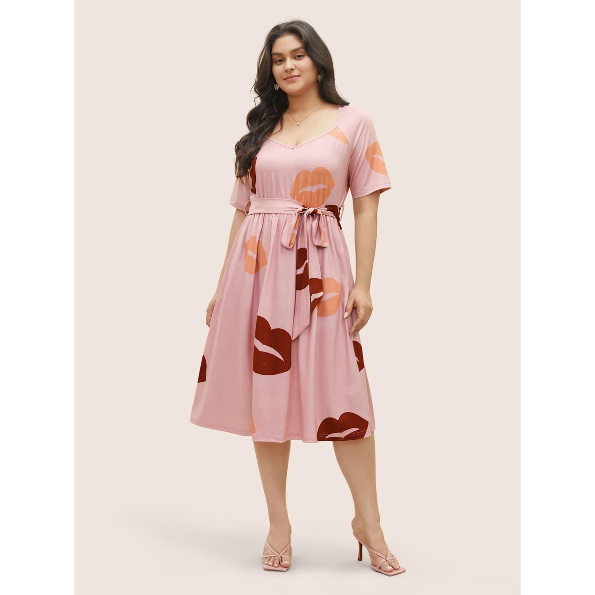 Plus Size Lip Print Elastic Waist Belted Gathered Dress Pink Women Casual Gathered Square Neck Short sleeve Curvy Midi Dress BloomChic 30/6X Product Image