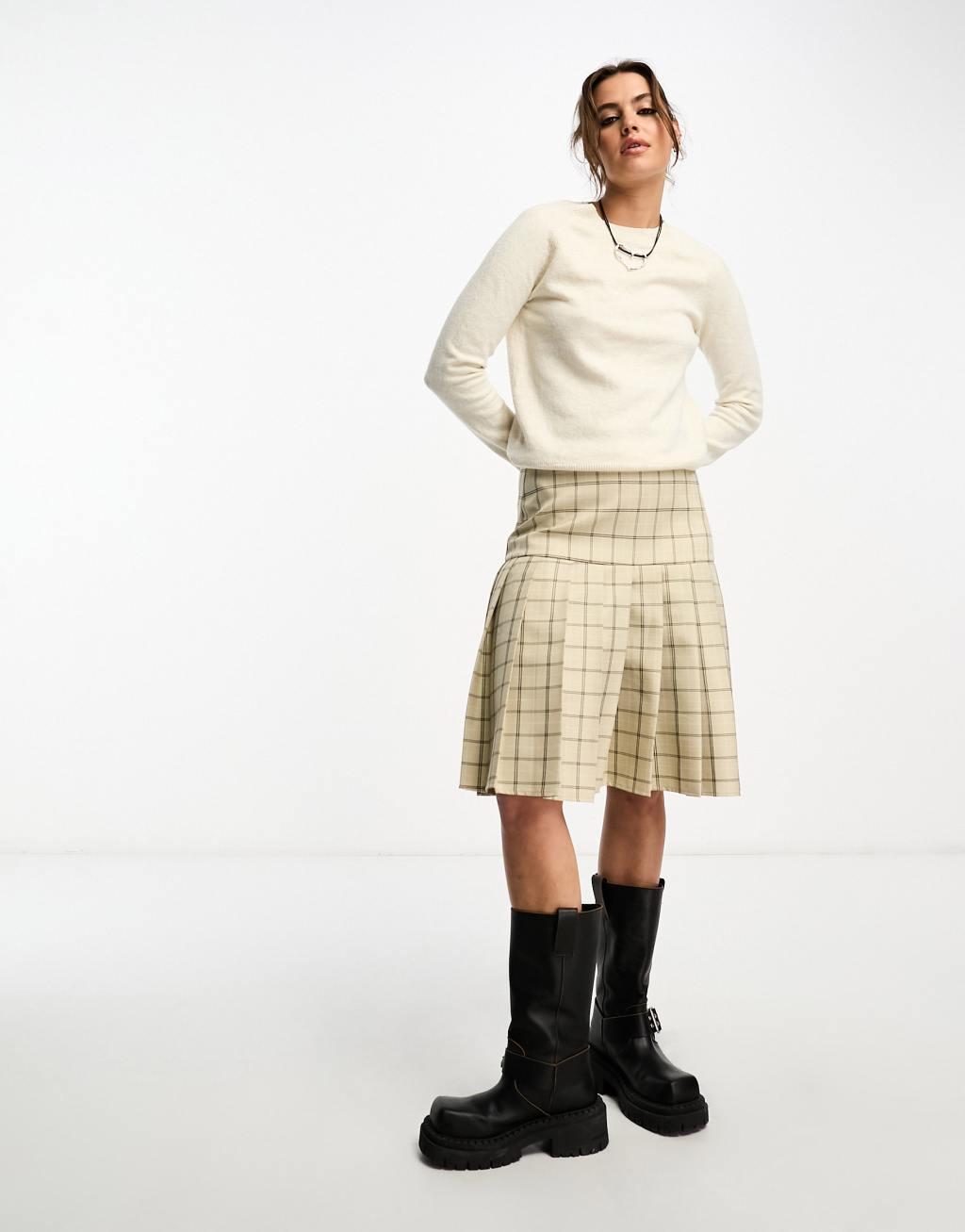 Only crew neck sweater Product Image