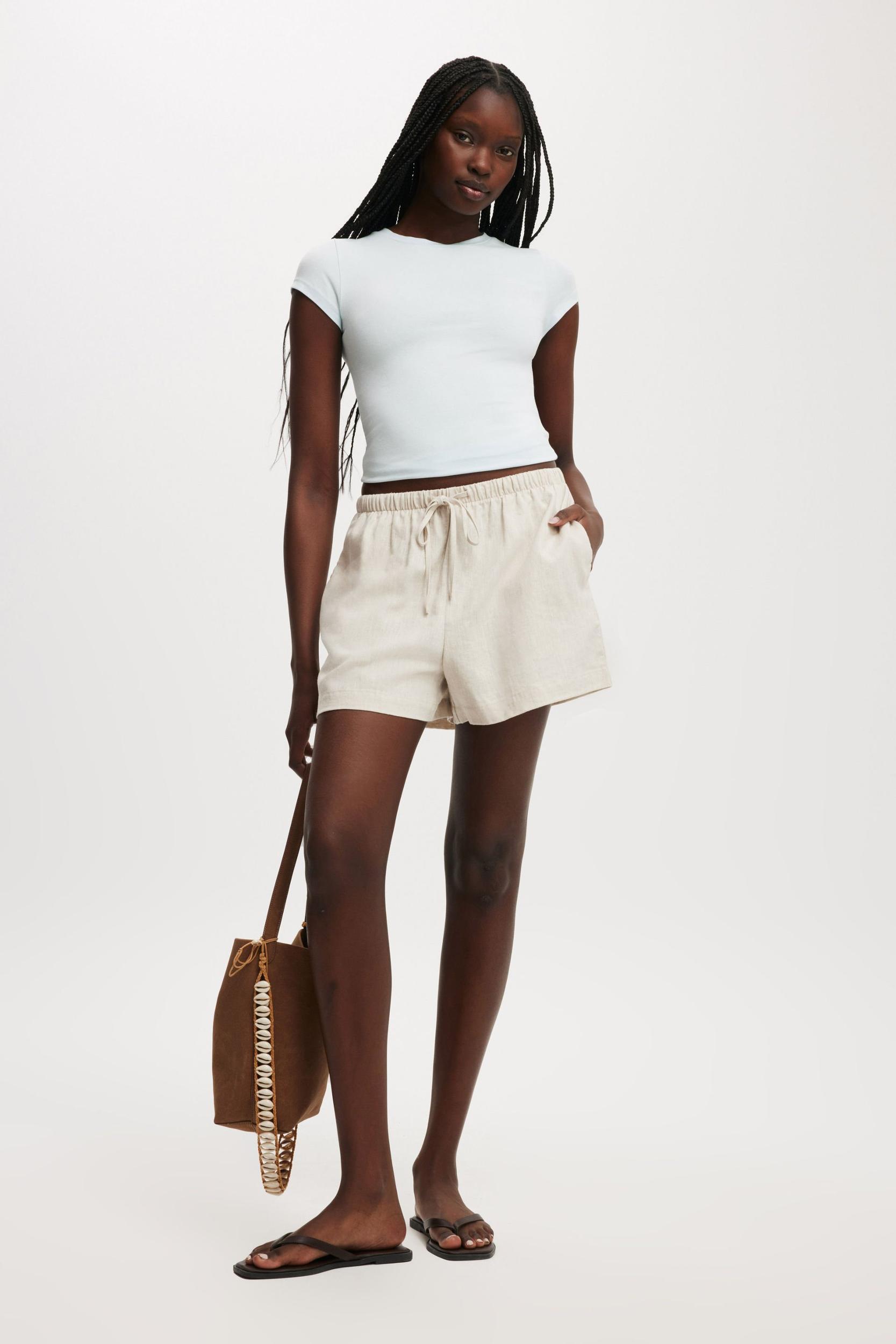 Haven Short Product Image