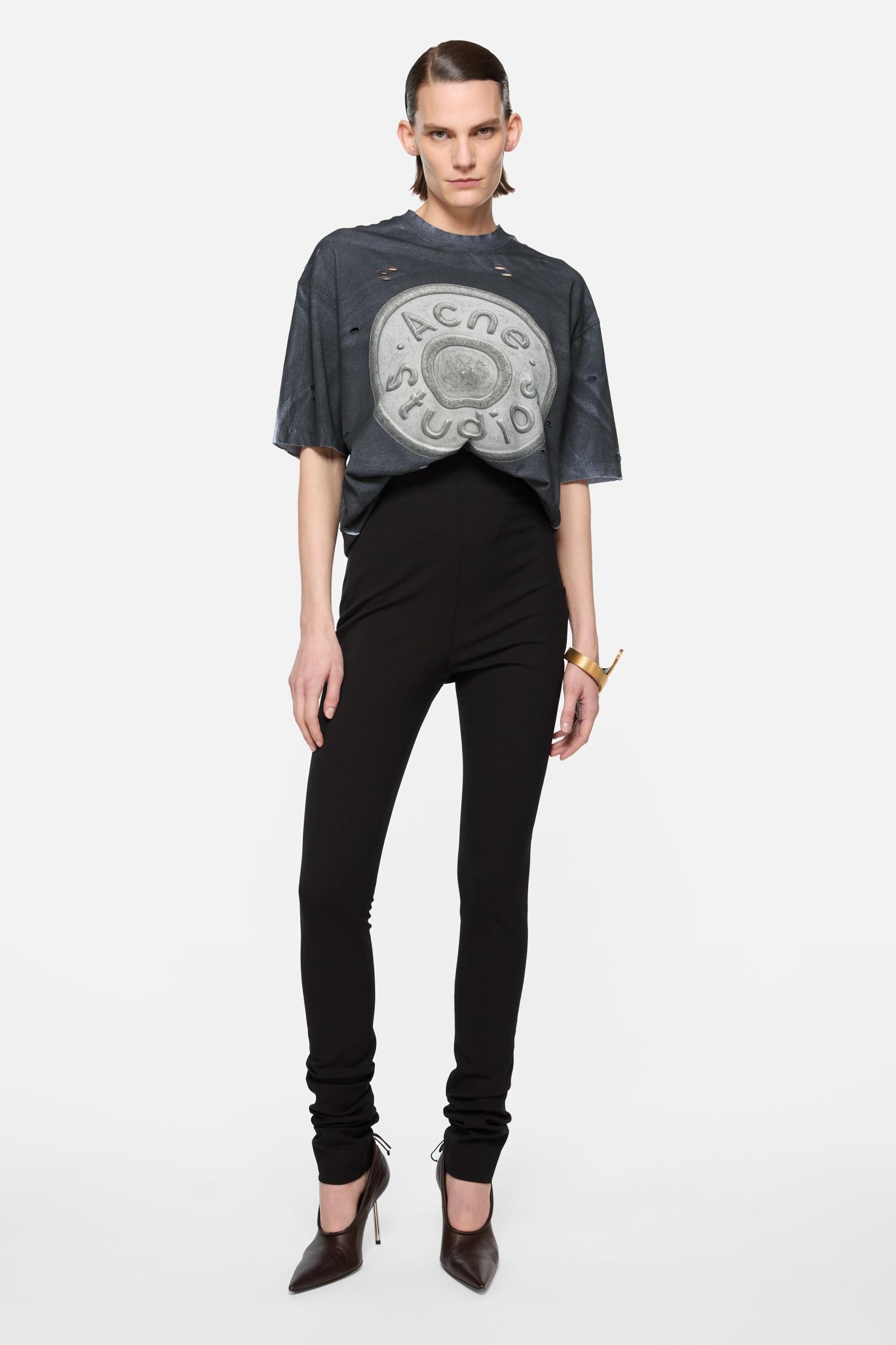 Logo t-shirt - Relaxed fit Product Image