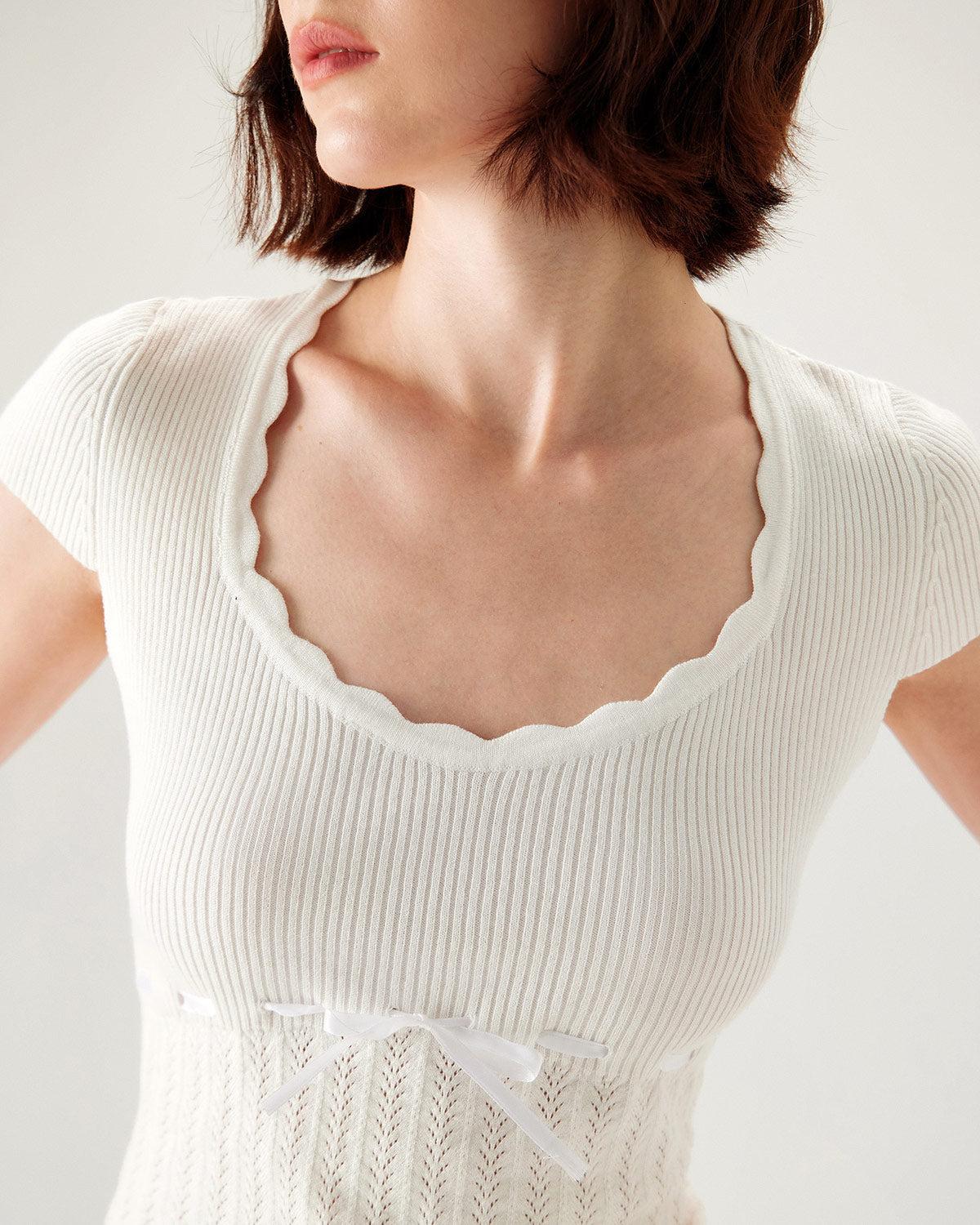 White U Neck Slim Knit Tee Product Image