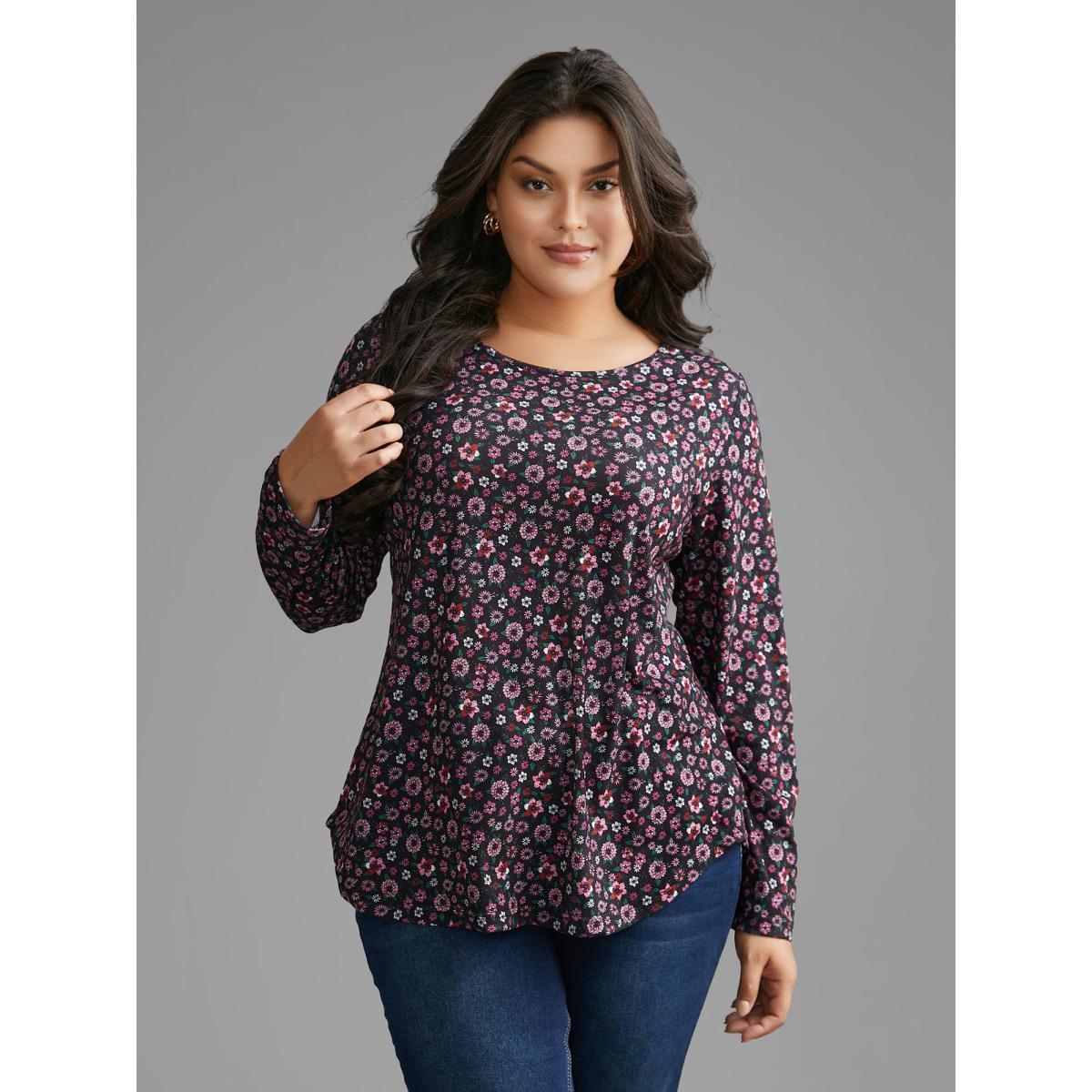 Plus Size Ditsy Floral Crew Neck Curved Hem T-shirt Multicolor Women Elegant Non Natural Flowers Round Neck Everyday T-shirts BloomChic 10/M Product Image