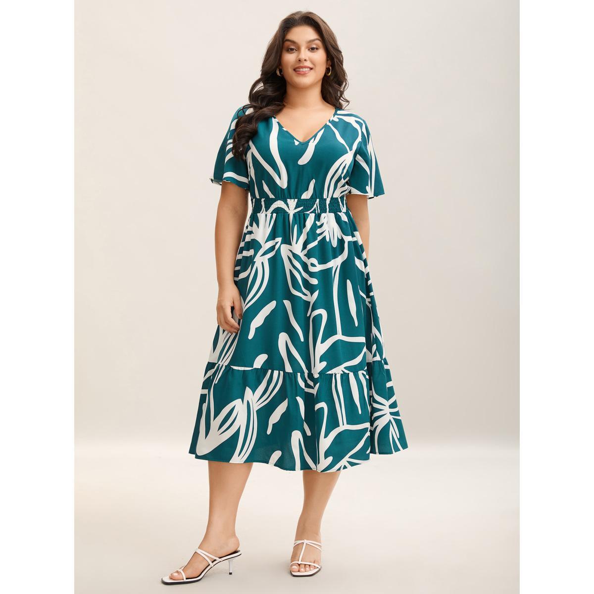 Plus Size Large Flower Print Shirred Waist Midi Dress Teal Women V-neck Short sleeve Curvy BloomChic 26/4X Product Image