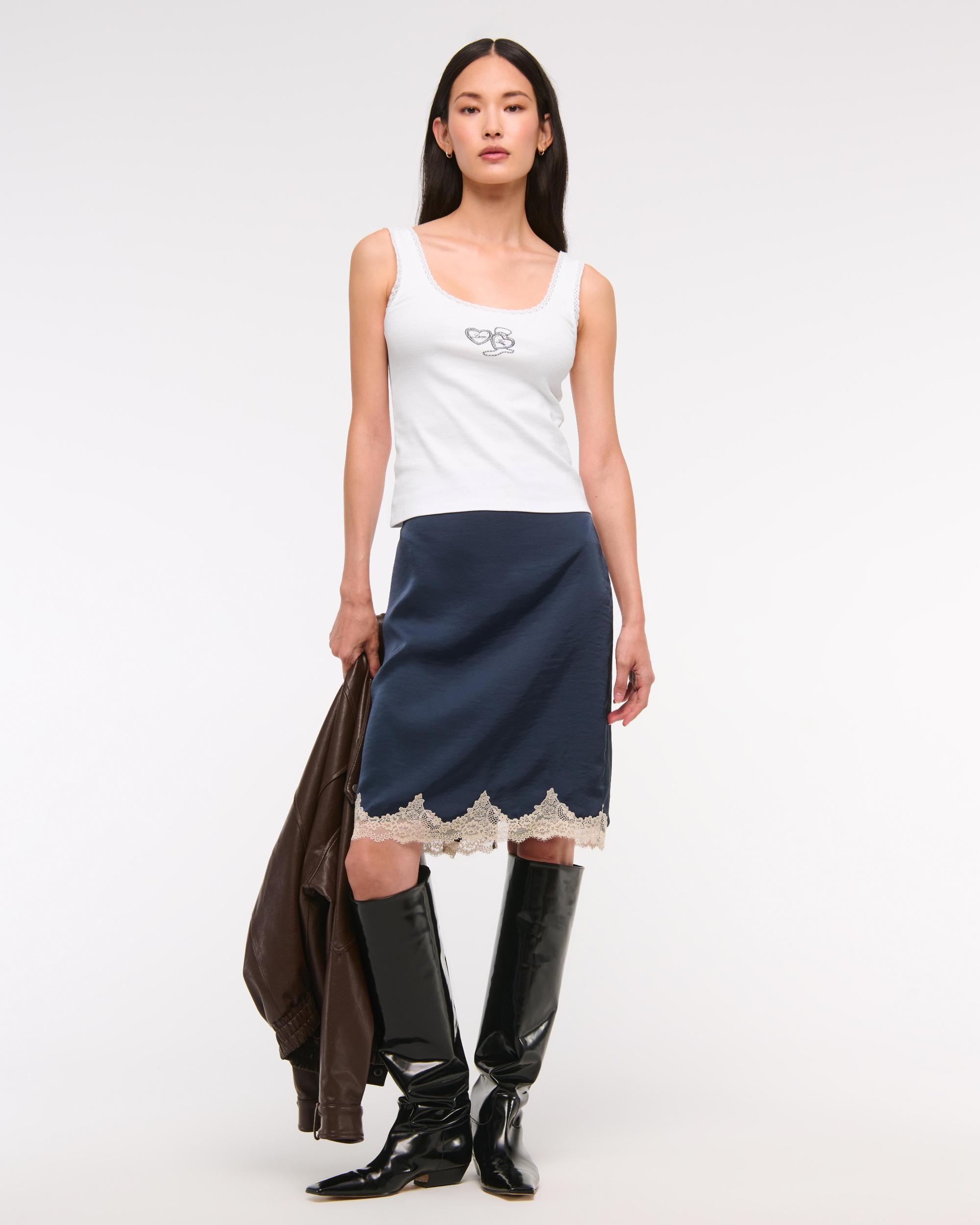 Locket Graphic Scoopneck Tank Product Image
