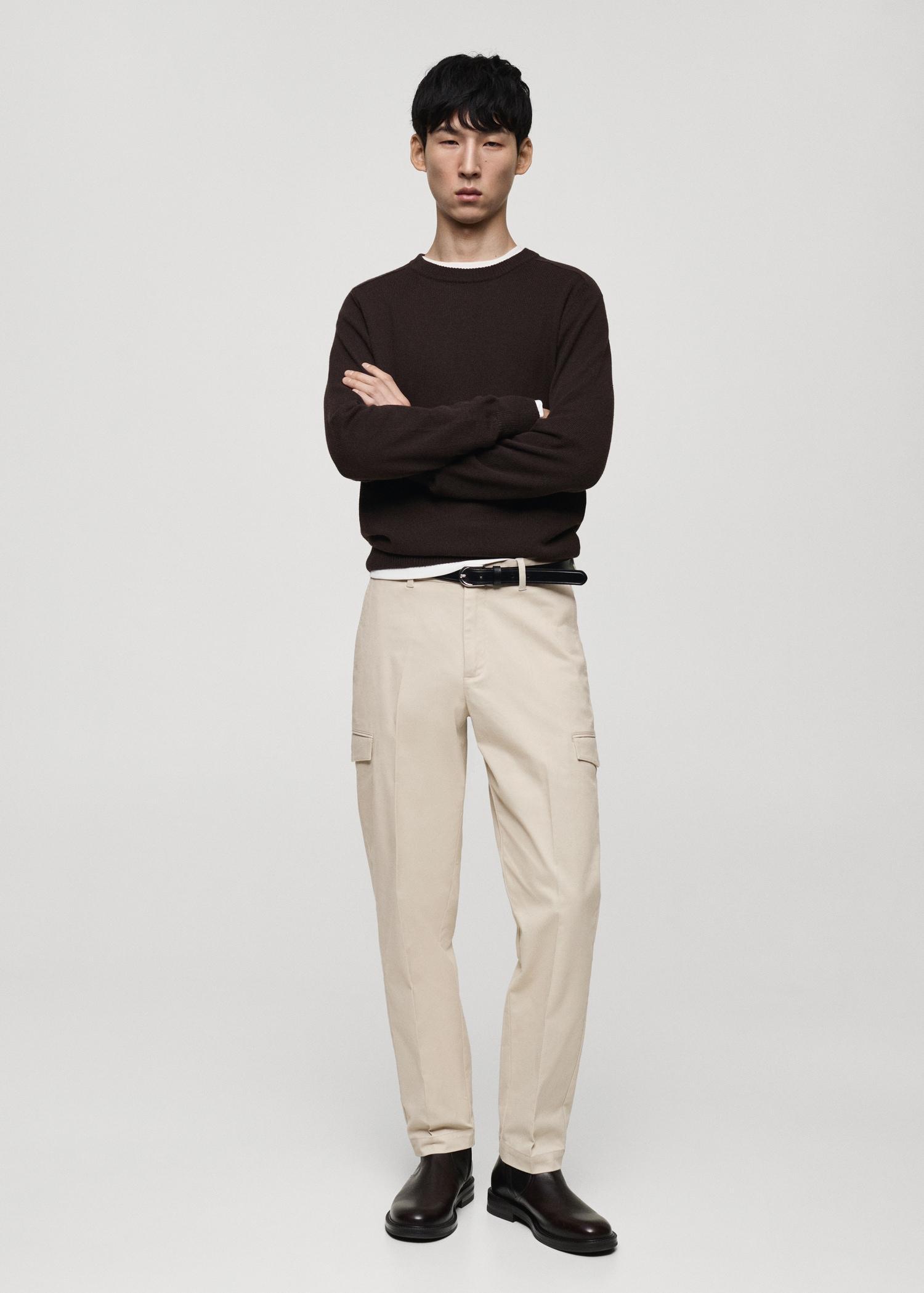 Regular-fit cotton cargo pants - Men | MANGO USA Product Image