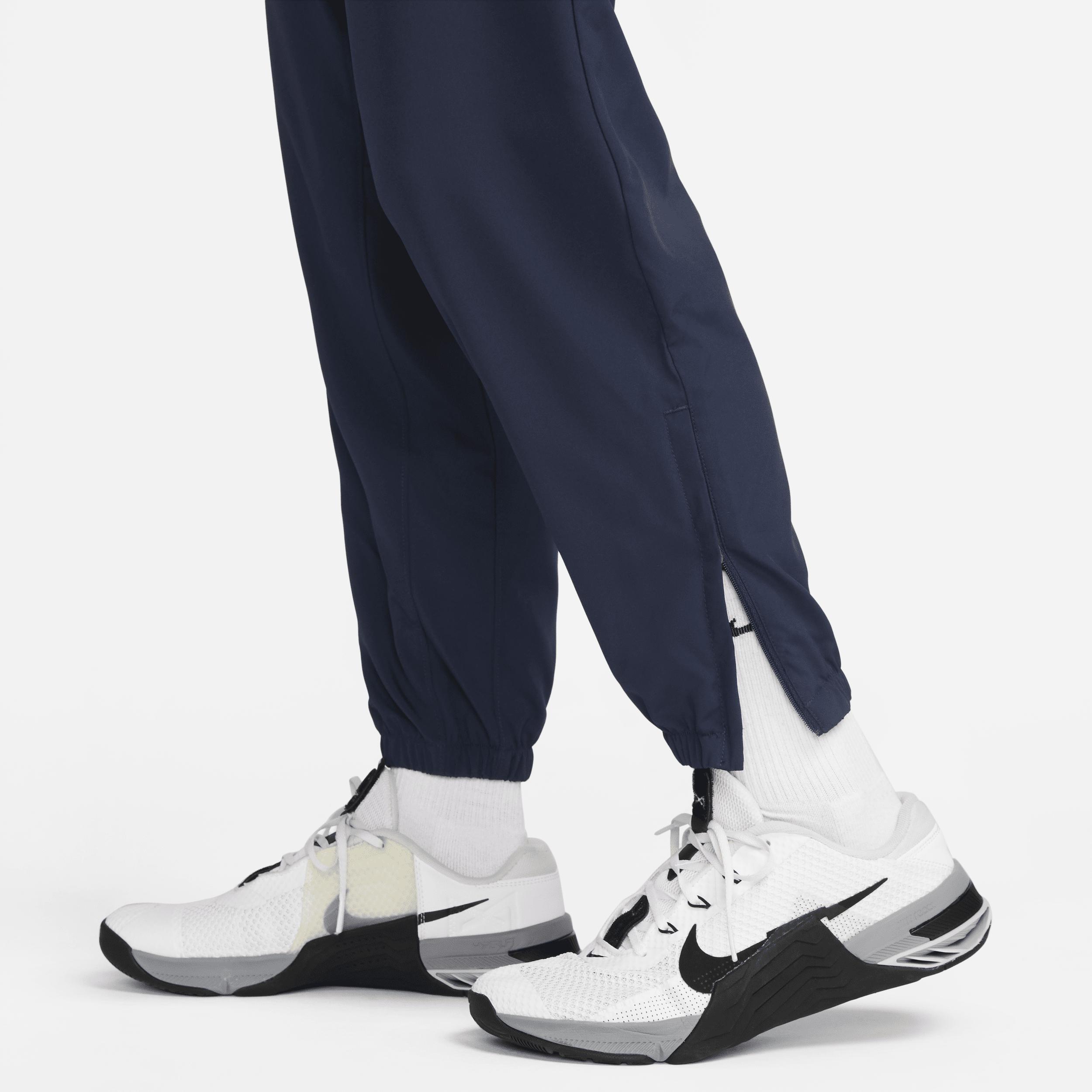 Mens Nike Form Dri-FIT Tapered Versatile Pants Product Image