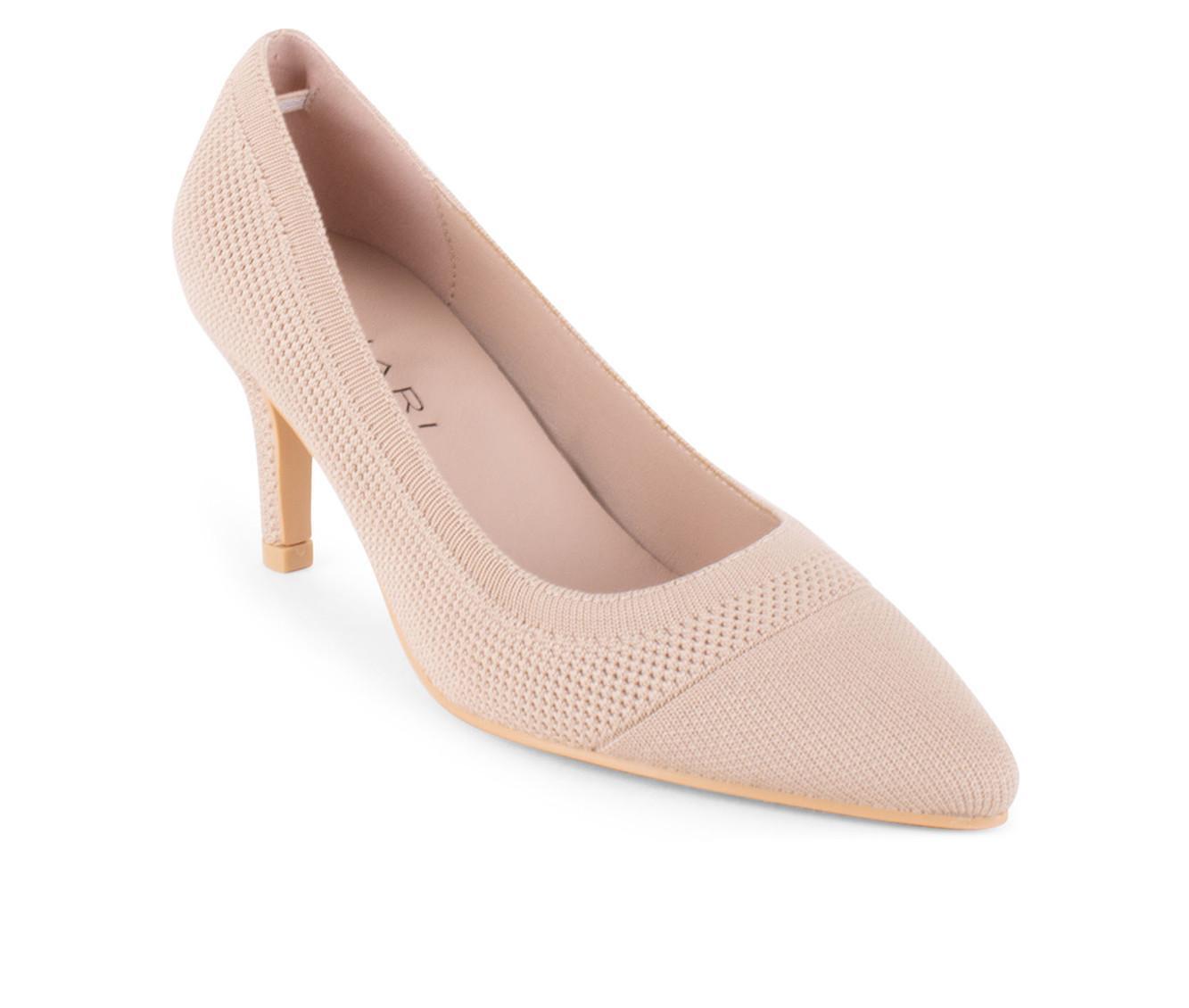 Women's Tahari Taj Pumps Product Image