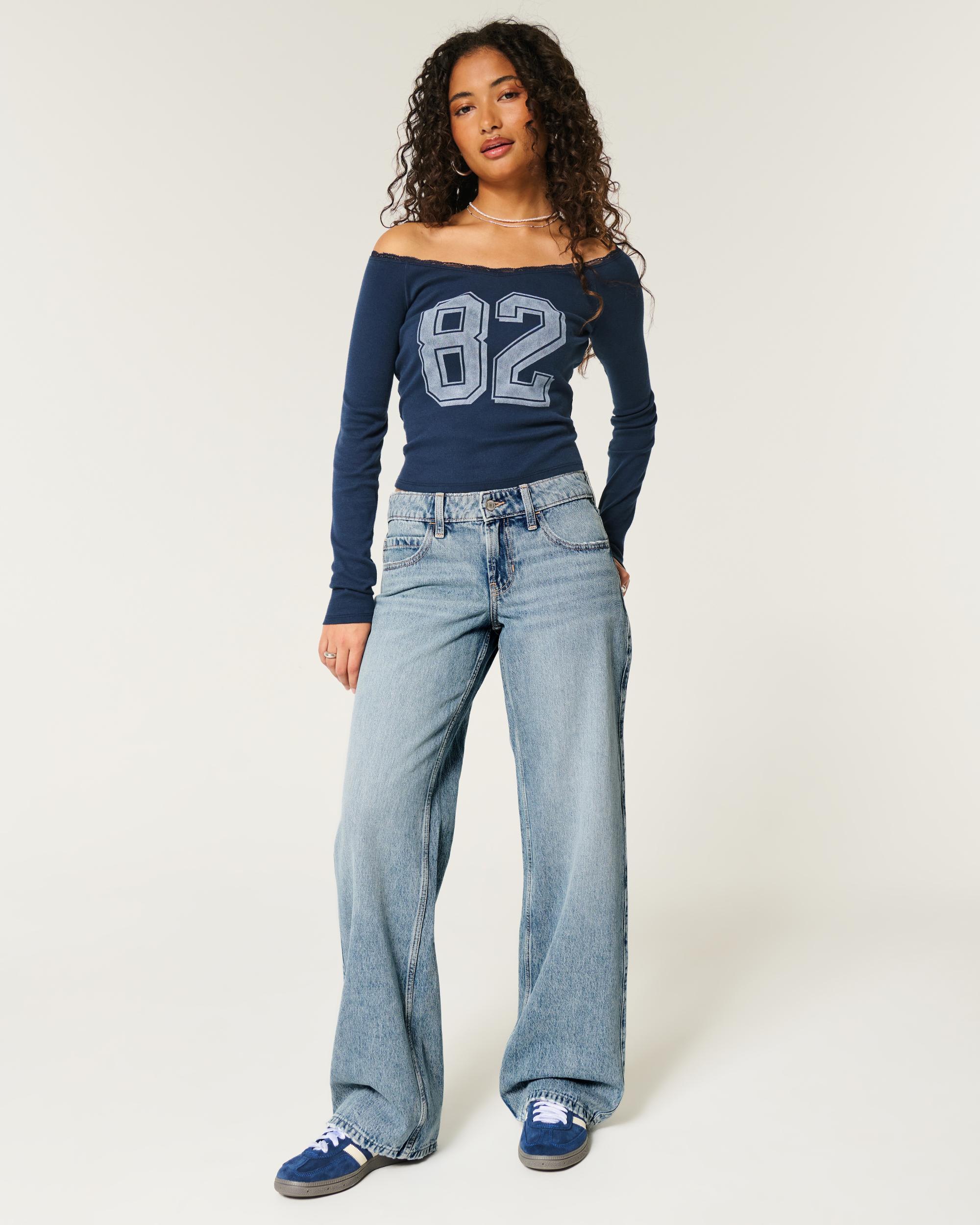 Low-Rise Medium Wash Baggy Jeans Product Image