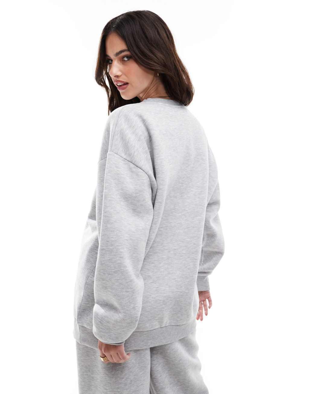 Stradivarius newport sweatshirt in gray Product Image