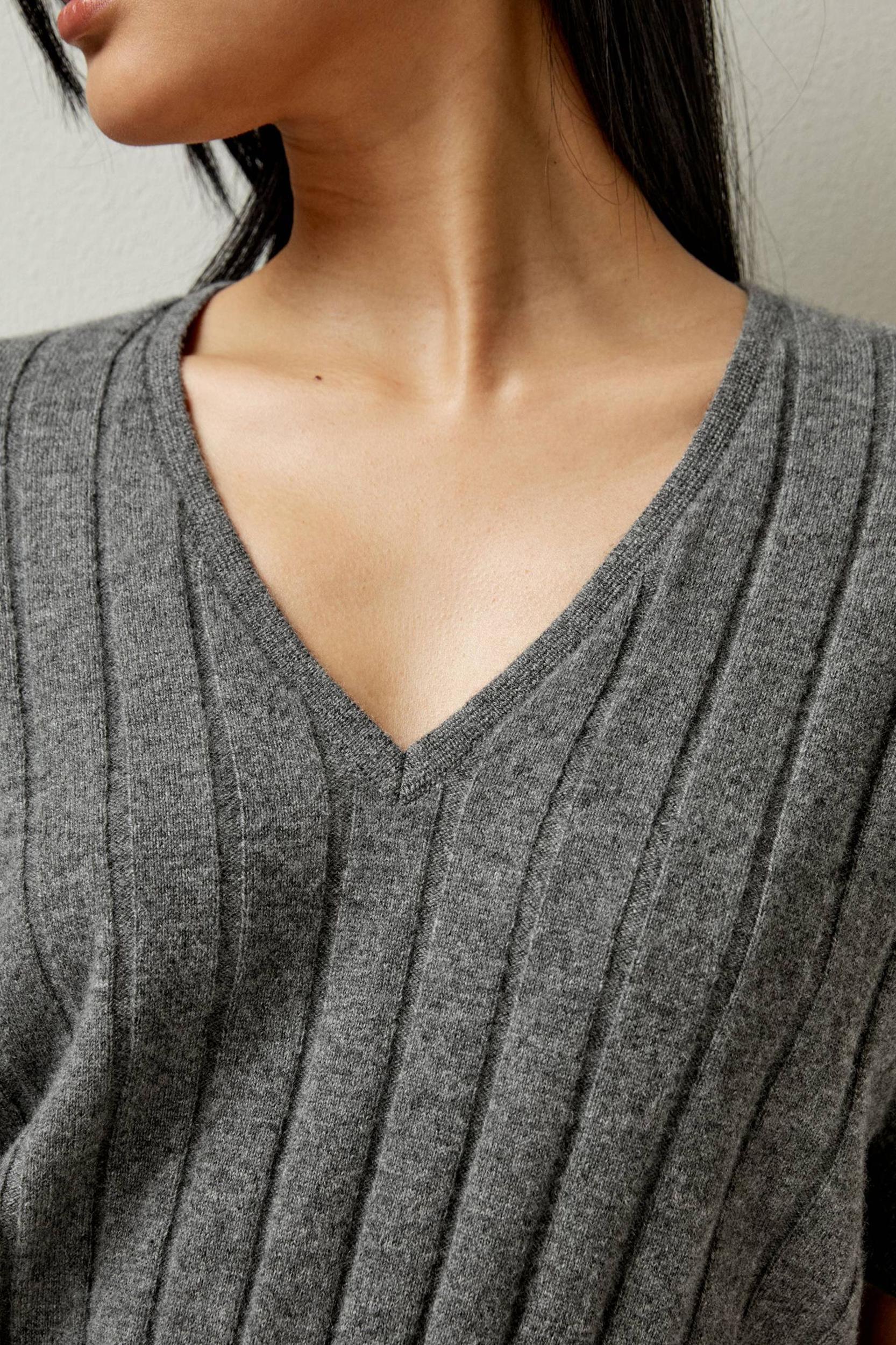 V-Neck Cashmere T-shirt Product Image