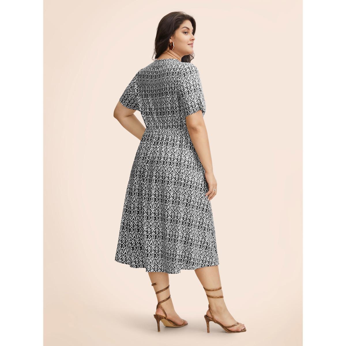 Plus Size Boho Print Notched Collar Ruched Dress Black Women Elegant Gathered Notched collar Short sleeve Curvy BloomChic 12/L Product Image