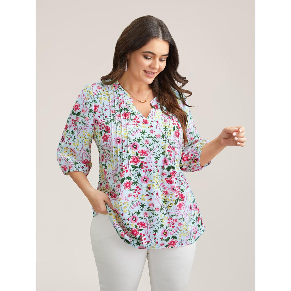 Plus Size LightBlue Floral Print Notched Collar Shirt Women Elegant Elbow-length sleeve Notched collar Everyday Blouses BloomChic 28/5X Product Image