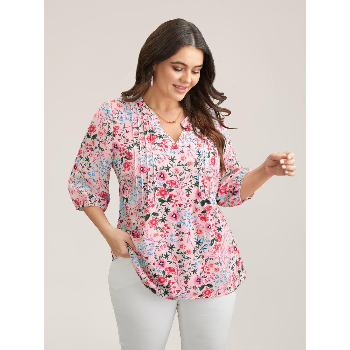 Plus Size Lightpink Floral Print Notched Collar Shirt Women Elegant Elbow-length sleeve Notched collar Everyday Blouses BloomChic 30/6X Product Image