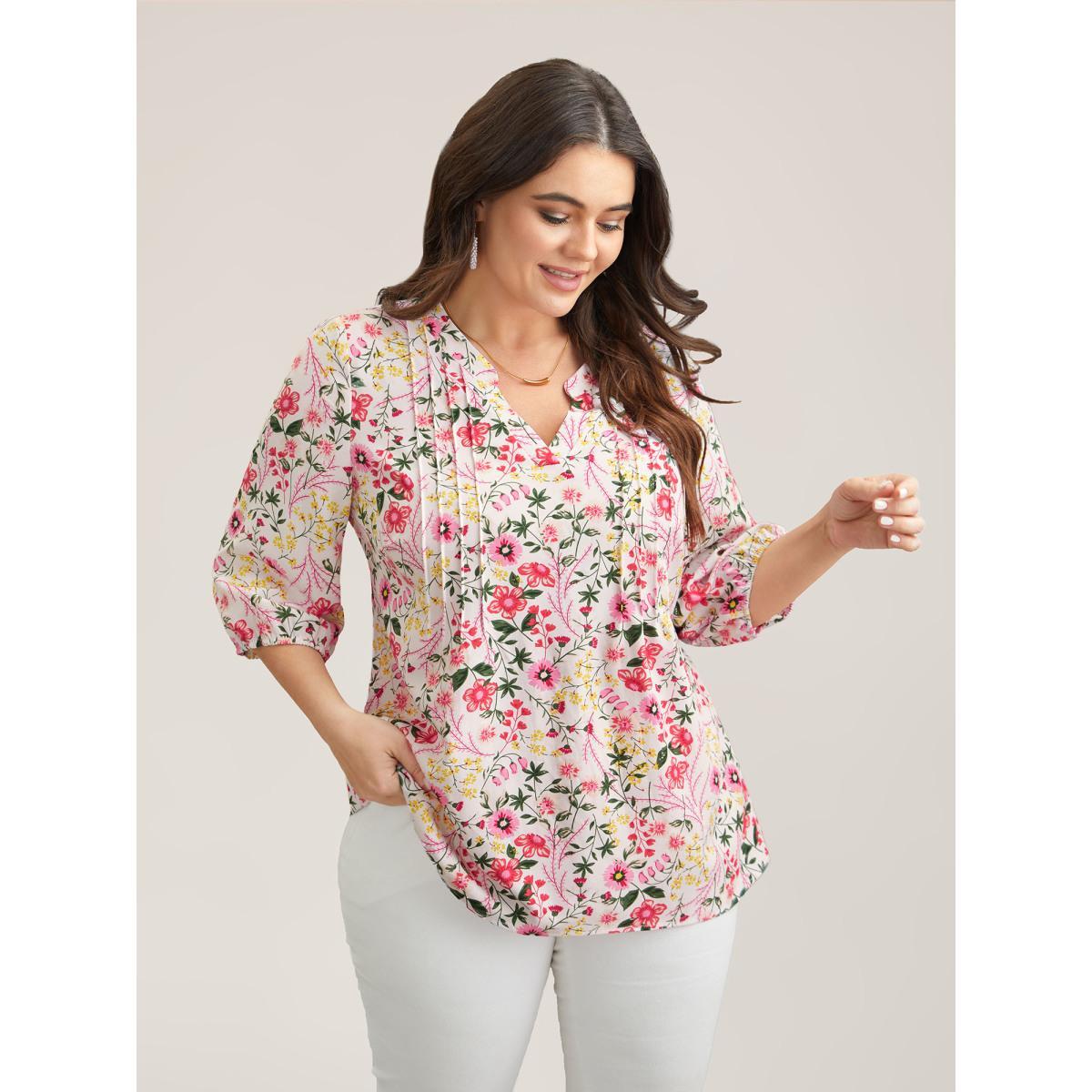 Plus Size WhiteSmoke Floral Print Notched Collar Shirt Women Elegant Elbow-length sleeve Notched collar Everyday Blouses BloomChic 26/4X Product Image