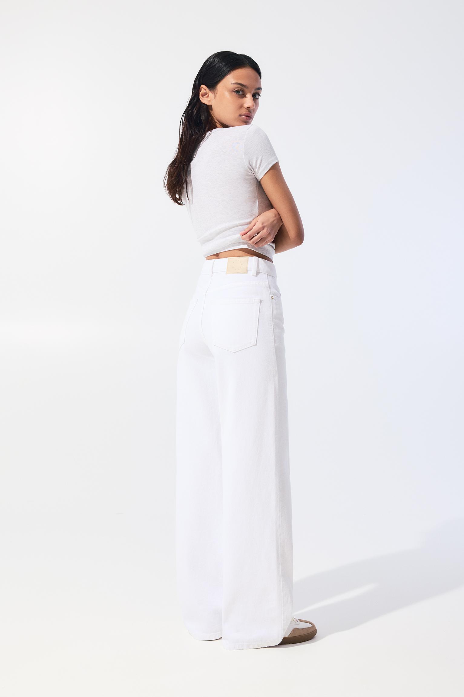 High-rise wide leg jeans Product Image