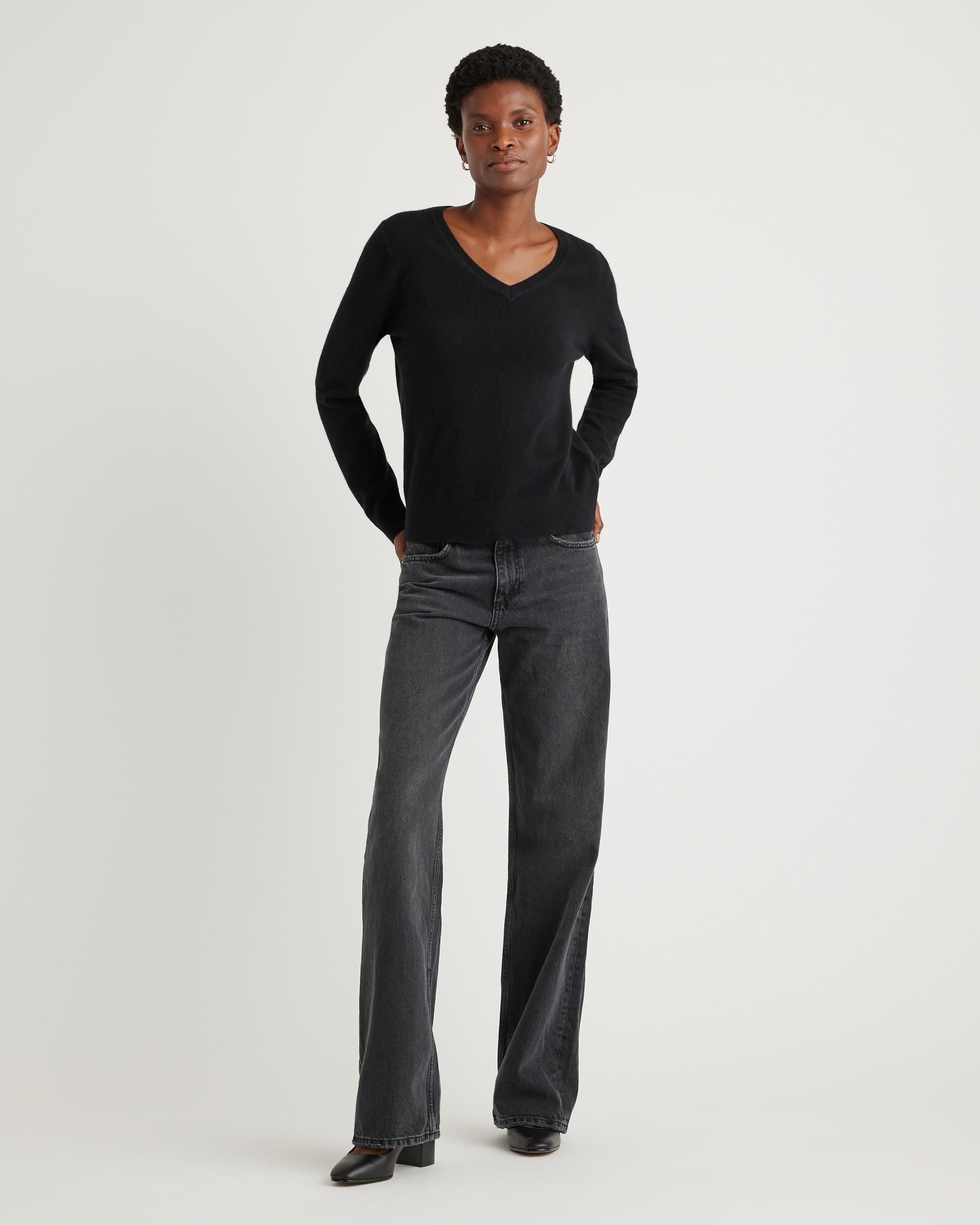 Quince | Women's Mongolian Cashmere V-Neck Sweater Size XL Product Image