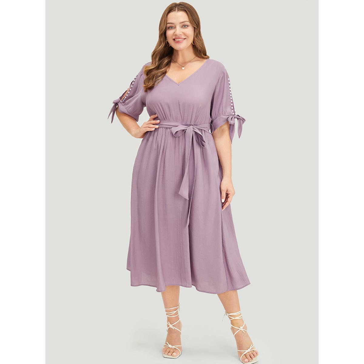 Plus Size Plain Pearl Beaded Knotted Sleeve Pocket Belted Ruffle Dress Heather Women Office Beaded V-neck Half Sleeve Curvy Midi Dress BloomChic 10/M Product Image