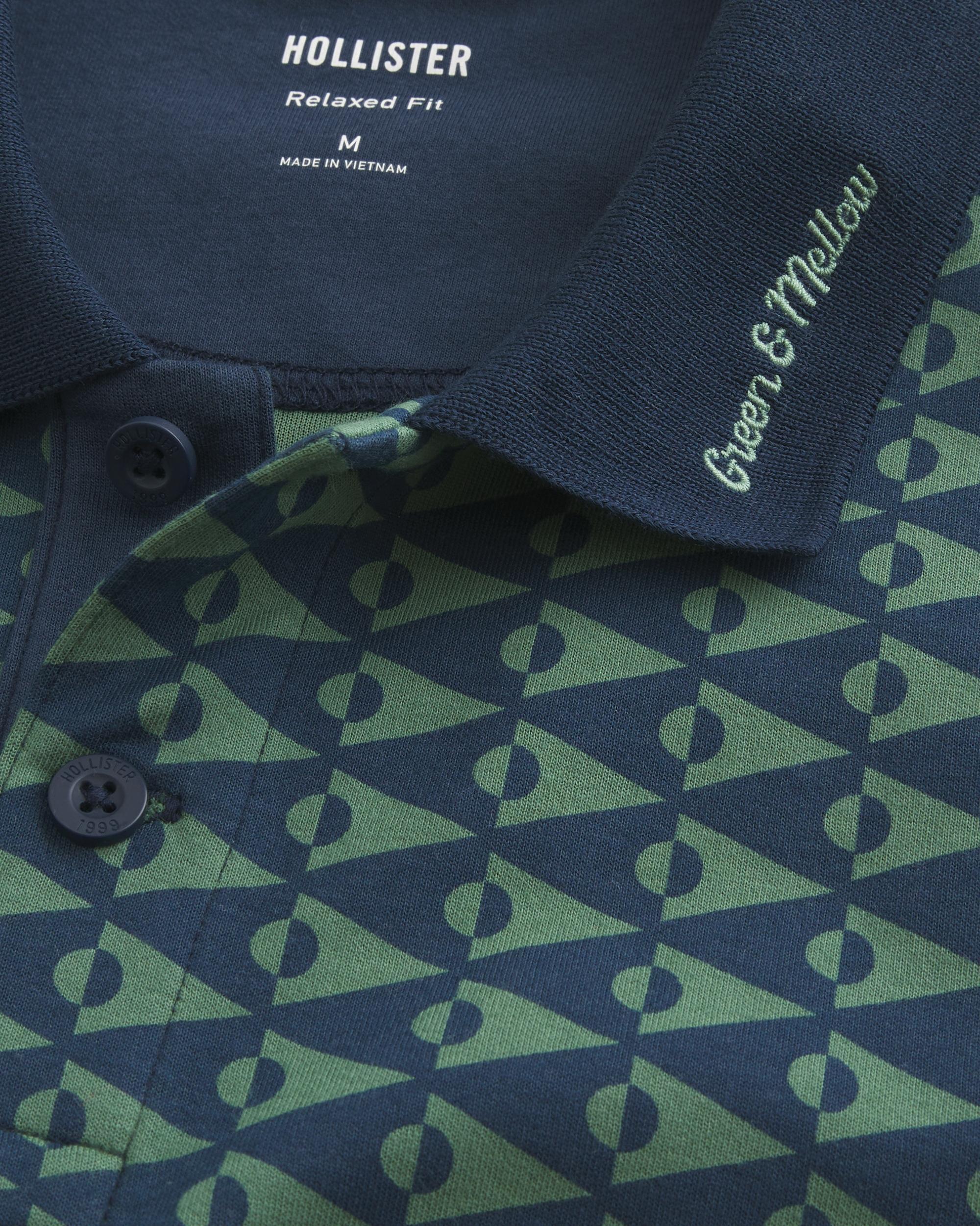 Relaxed Cooling Green & Mellow Golf Club Polo Product Image